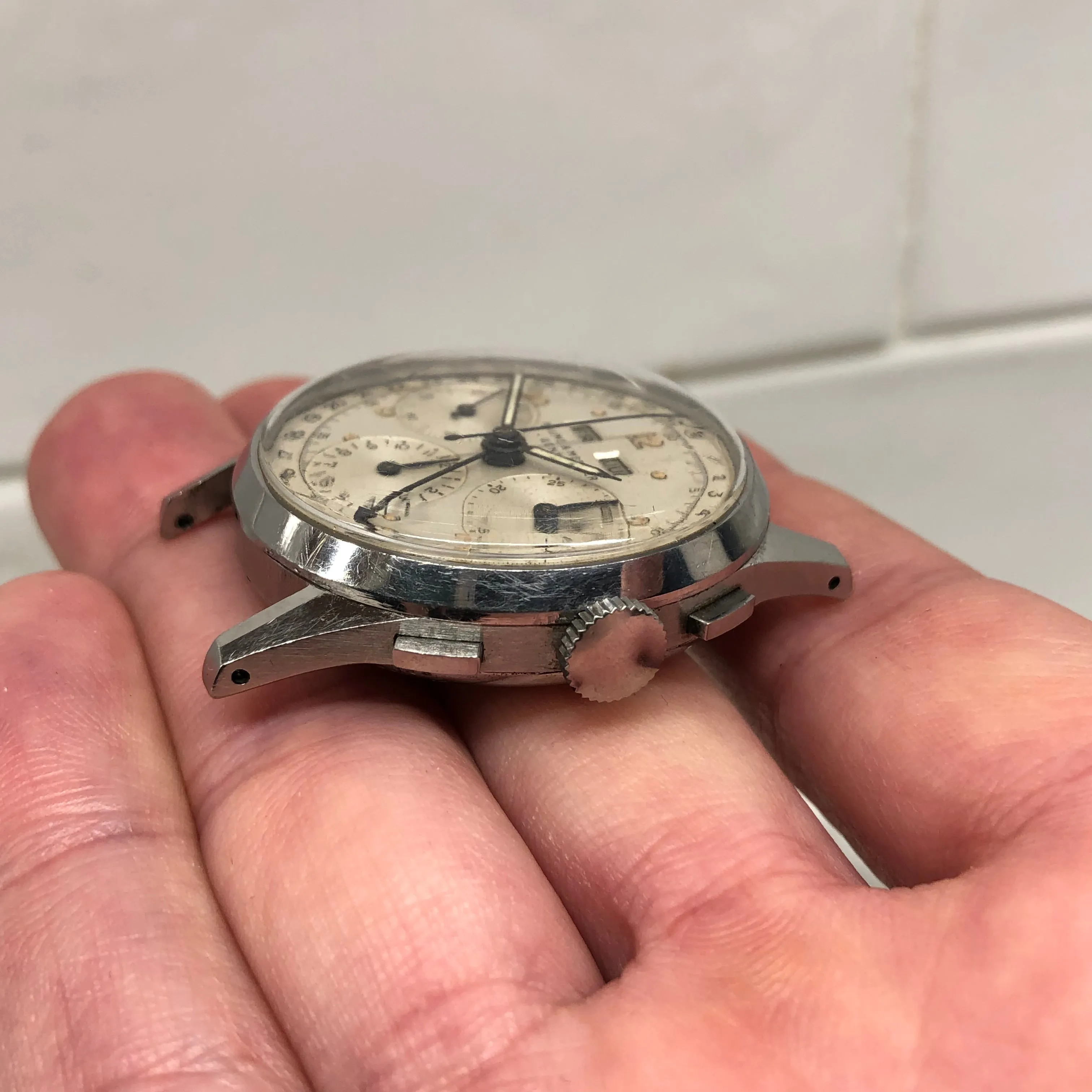 1950s Baume Mercier Vintage Steel Chronograph Triple Date Calendar Valjoux 72 Wristwatch
