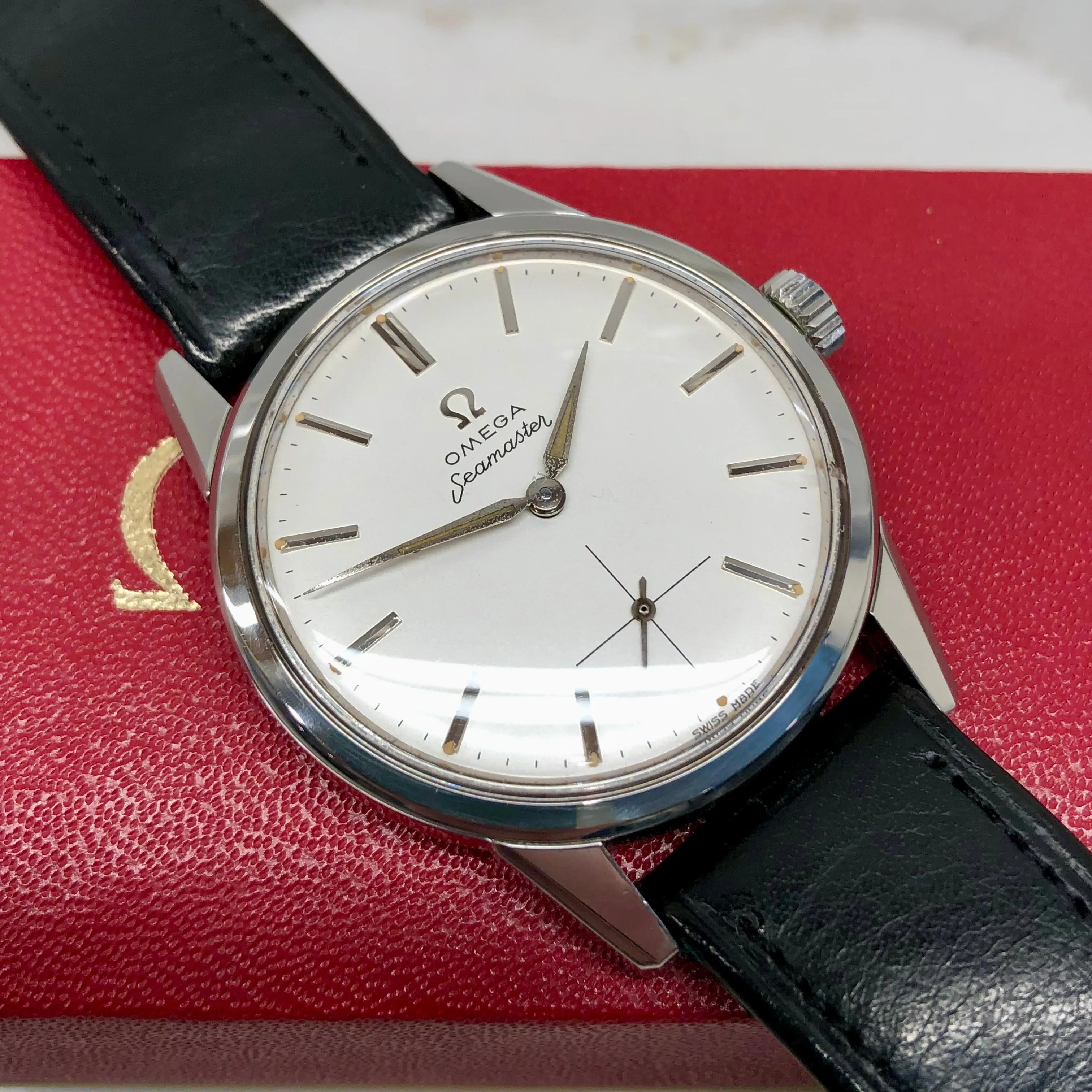 1950s Omega Seamaster Stainless Steel Dress Watch Manual 35mm Wristwatch