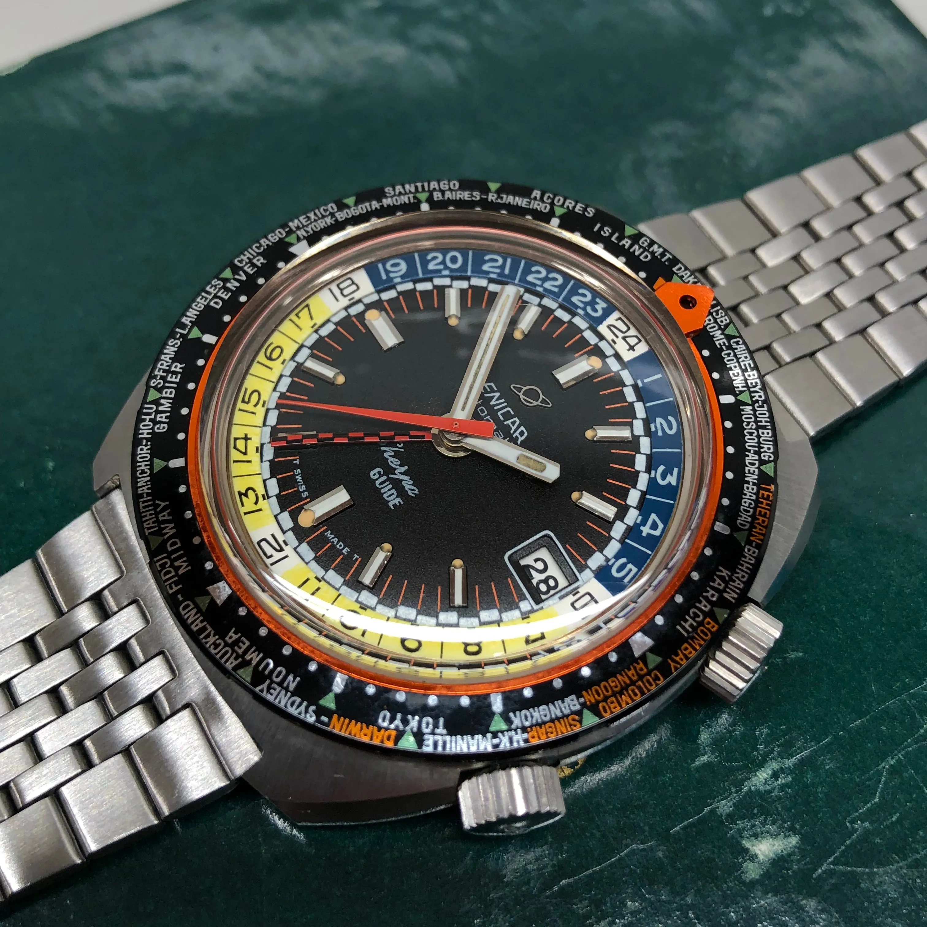 1960s Enicar Sherpa Guide 600 GMT World Time 166-35-04 43mm Vintage Automatic Wristwatch Old Stock
