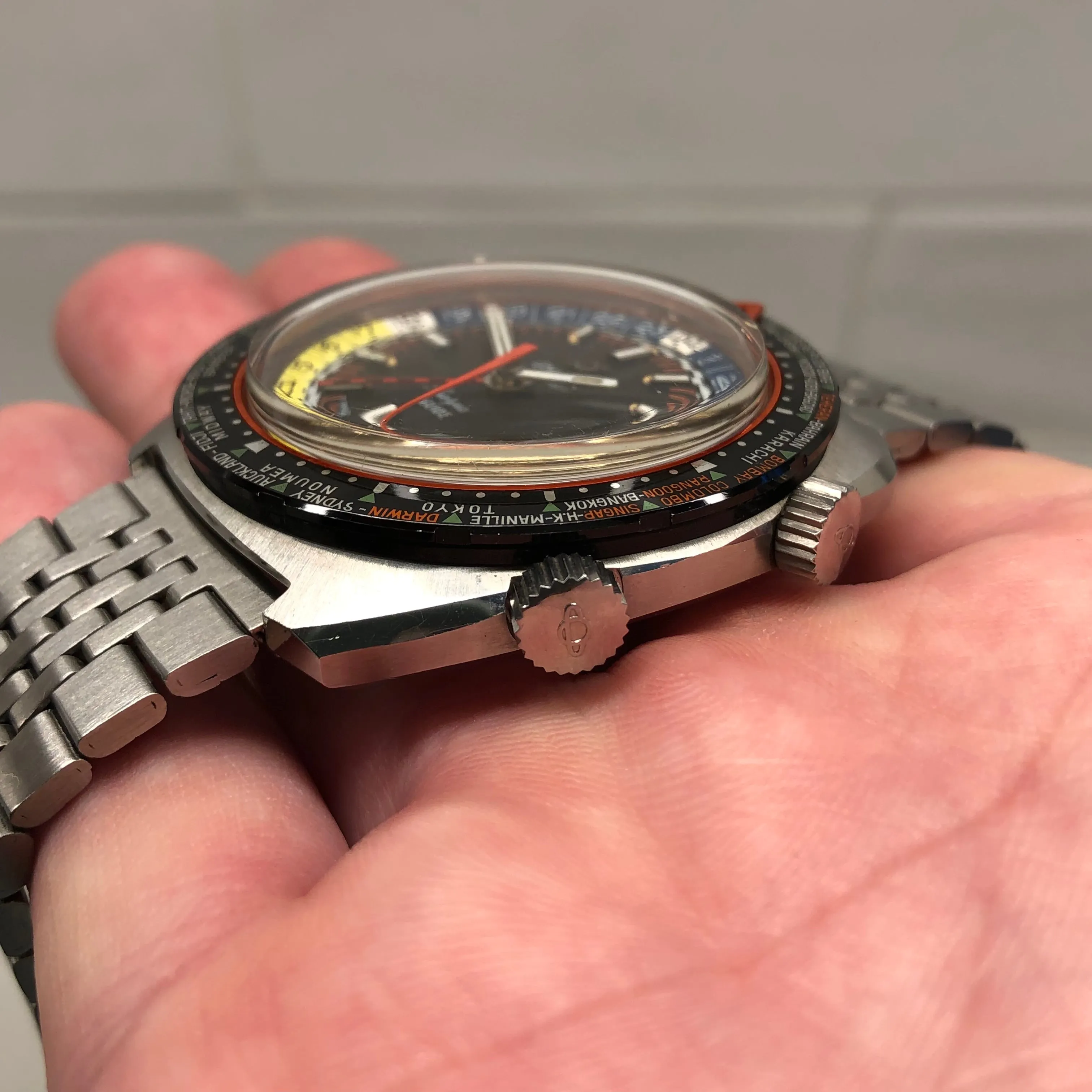 1960s Enicar Sherpa Guide 600 GMT World Time 166-35-04 43mm Vintage Automatic Wristwatch Old Stock