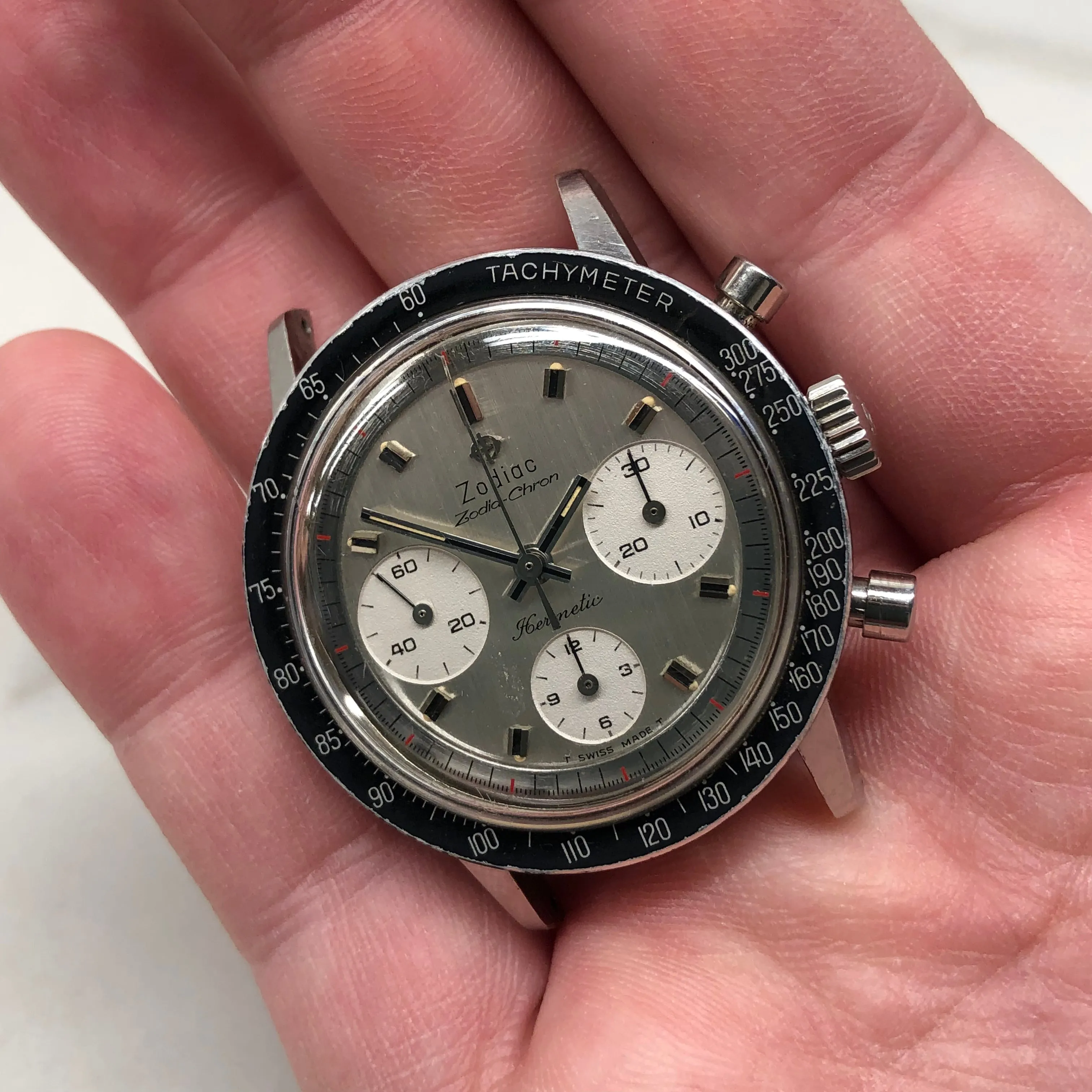 1960s Zodiac Zodiac-Chron Hermetic Steel Valjoux 72 Chronograph Wristwatch