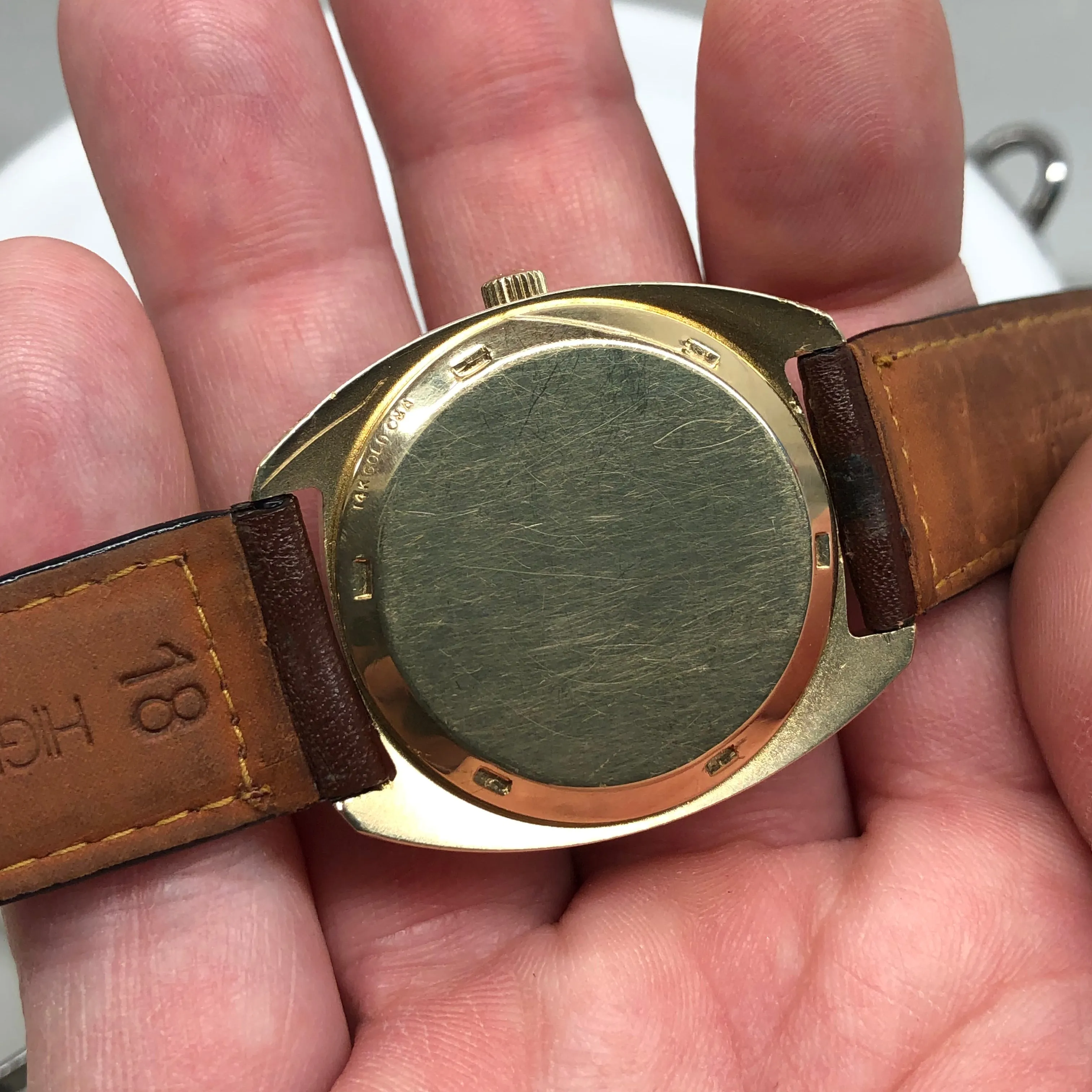 1966 Omega Seamaster 6736 14K Yellow Gold Caliber 563 Date Automatic Wristwatch