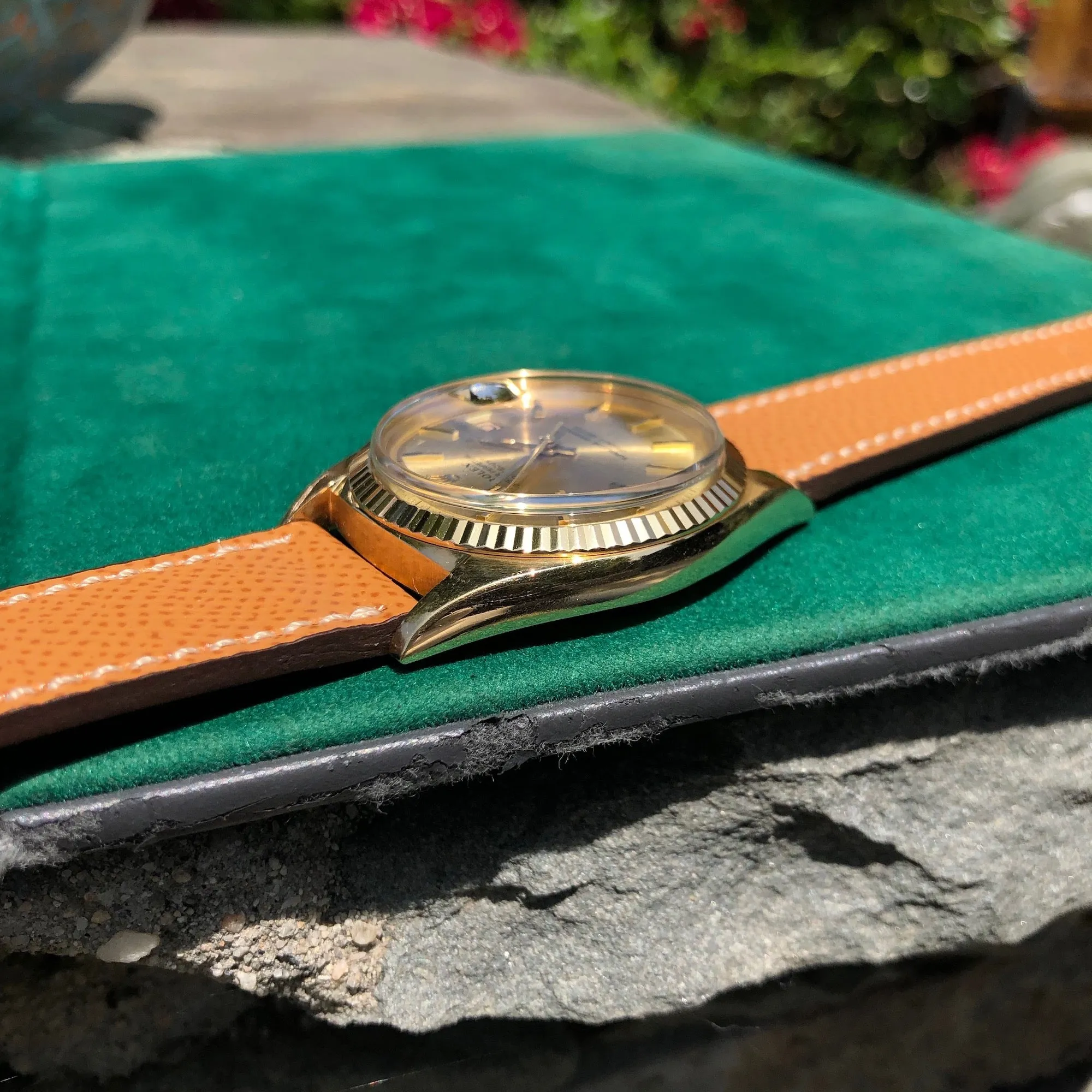 1969 Vintage Rolex Datejust 1601 18K Yellow Gold Champagne Automatic Wristwatch Guarantee Booklets
