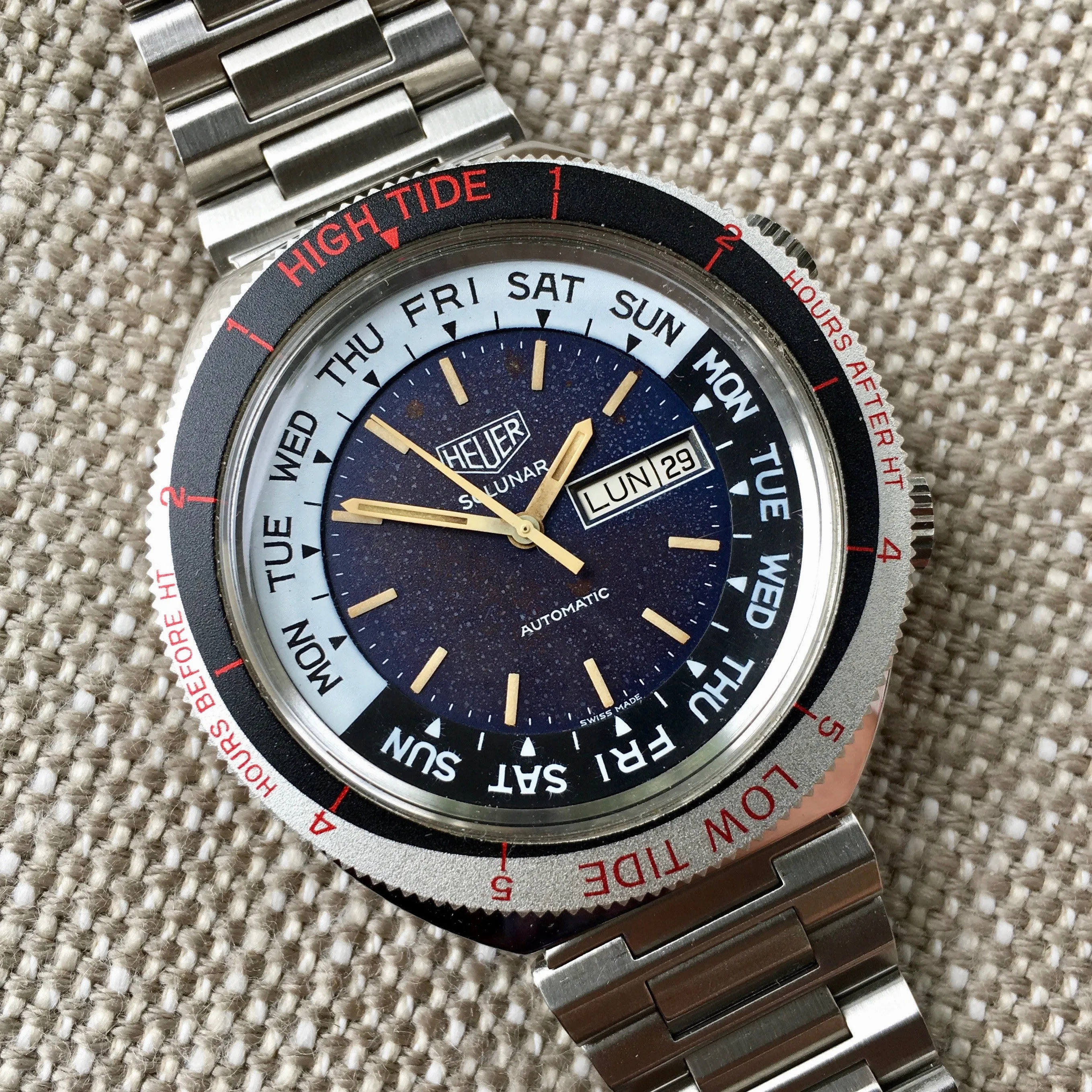 1970s Heuer Solunar Tide Graphe Steel Day & Date Calendar Automatic Tropical Wristwatch