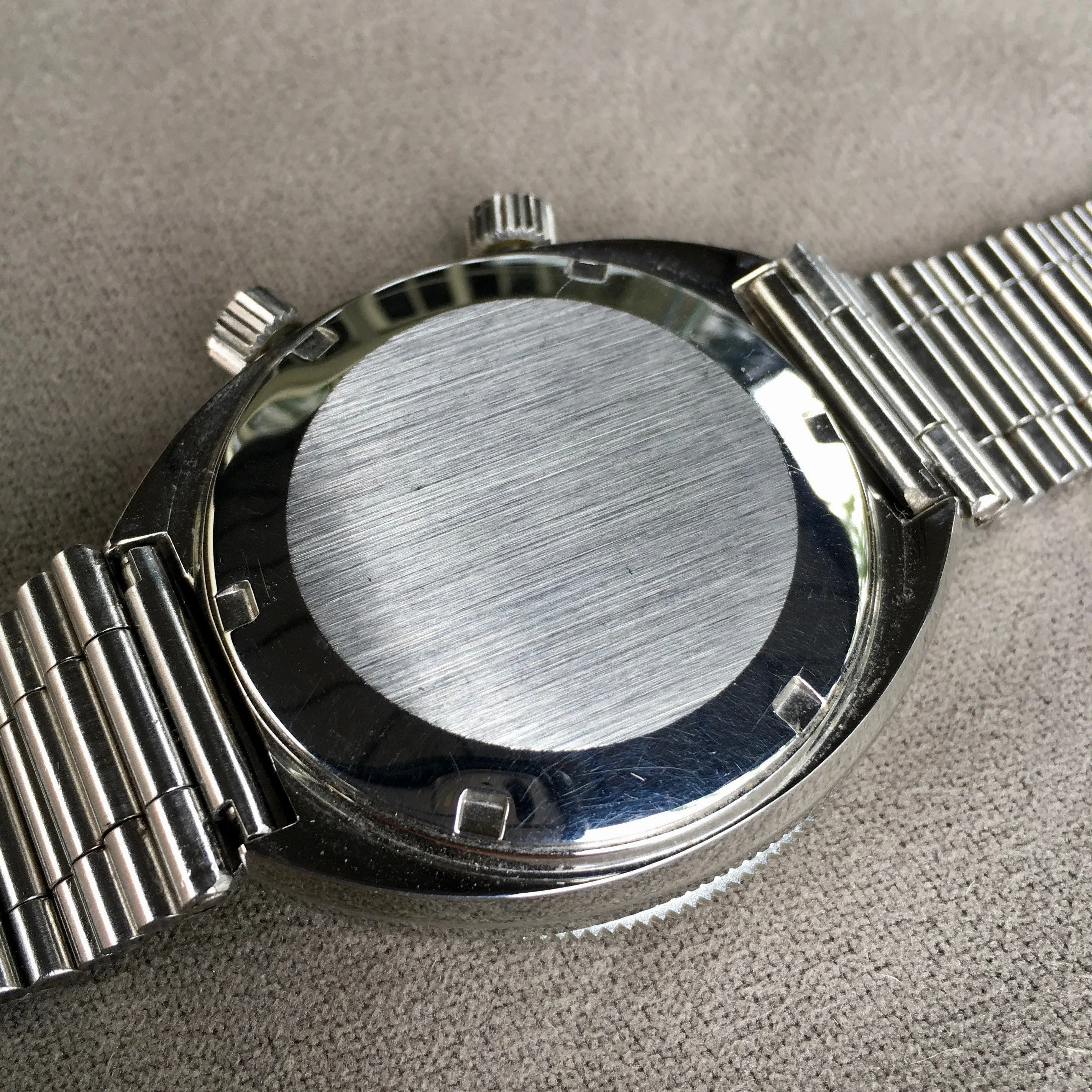 1970s Heuer Solunar Tide Graphe Steel Day & Date Calendar Automatic Tropical Wristwatch