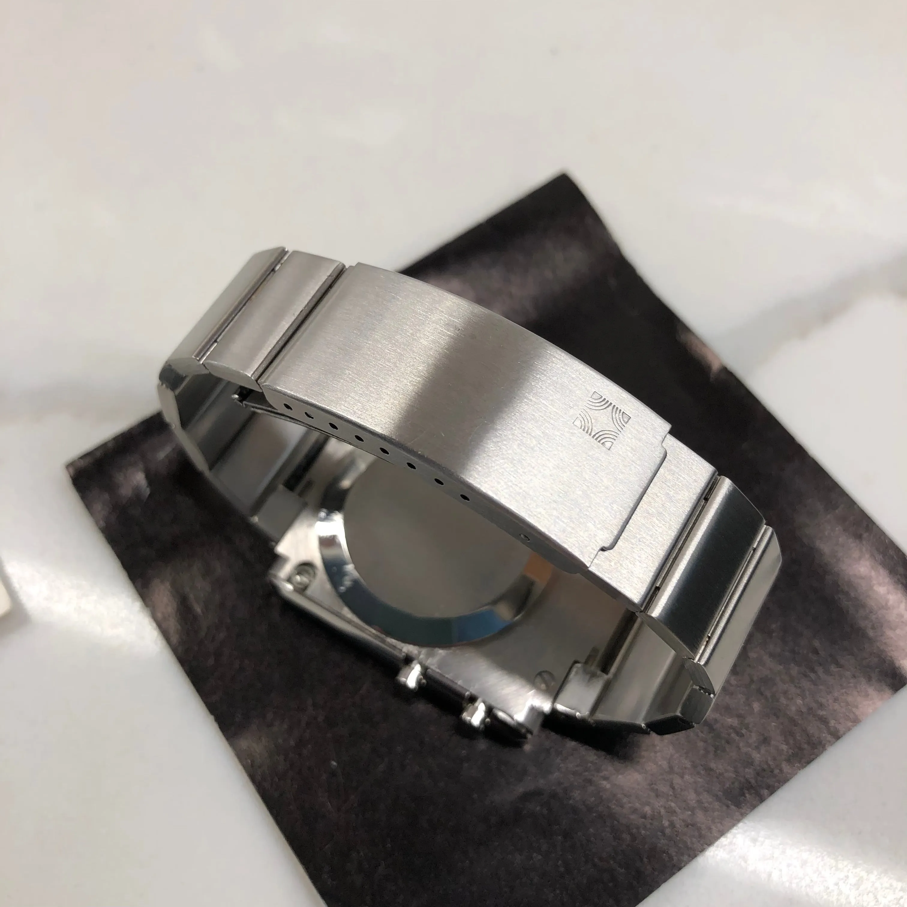1970s Zenith Time Command 02.0014.441 Stainless Steel Quartz Wristwatch with Box and Owners Manual