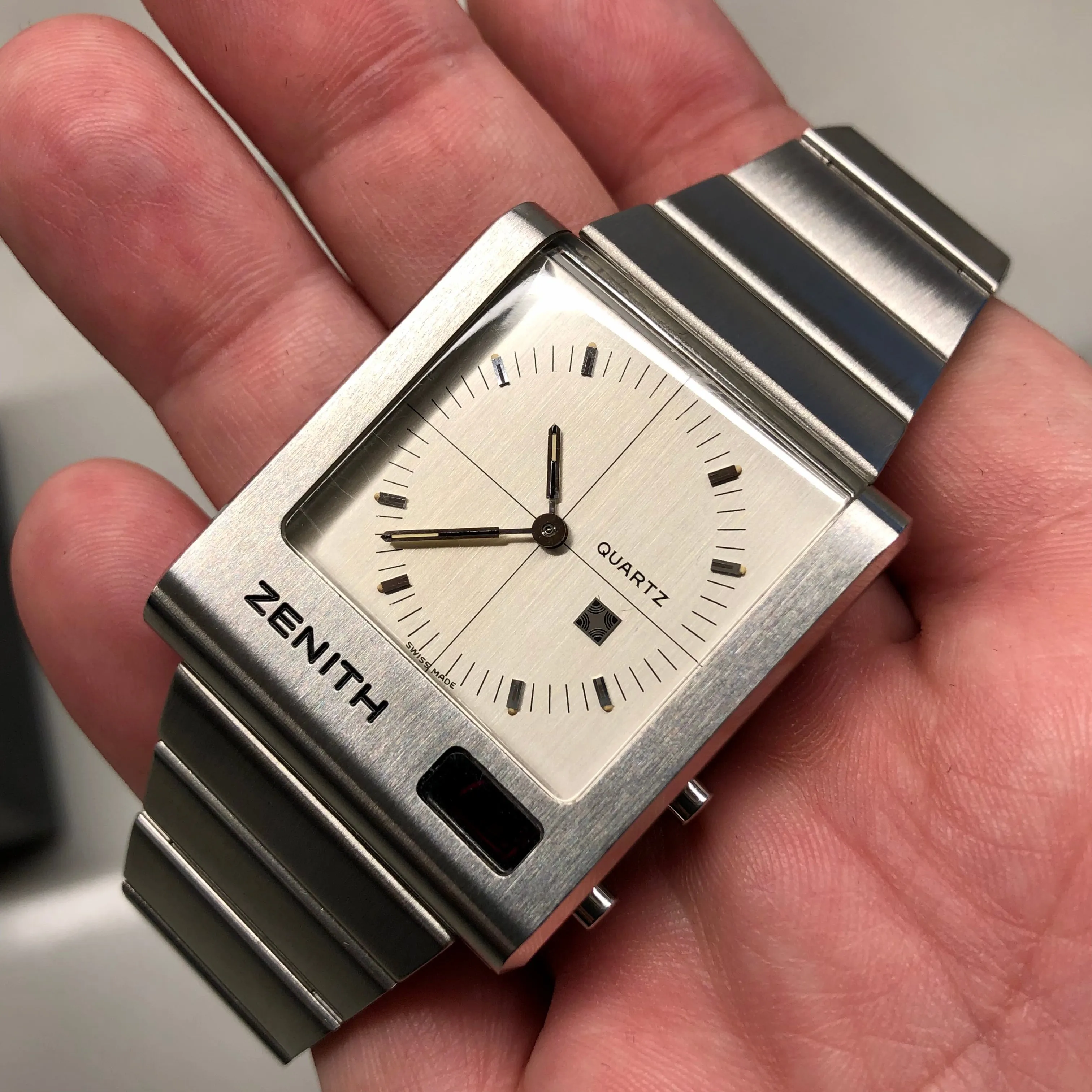 1970s Zenith Time Command 02.0014.441 Stainless Steel Quartz Wristwatch with Box and Owners Manual