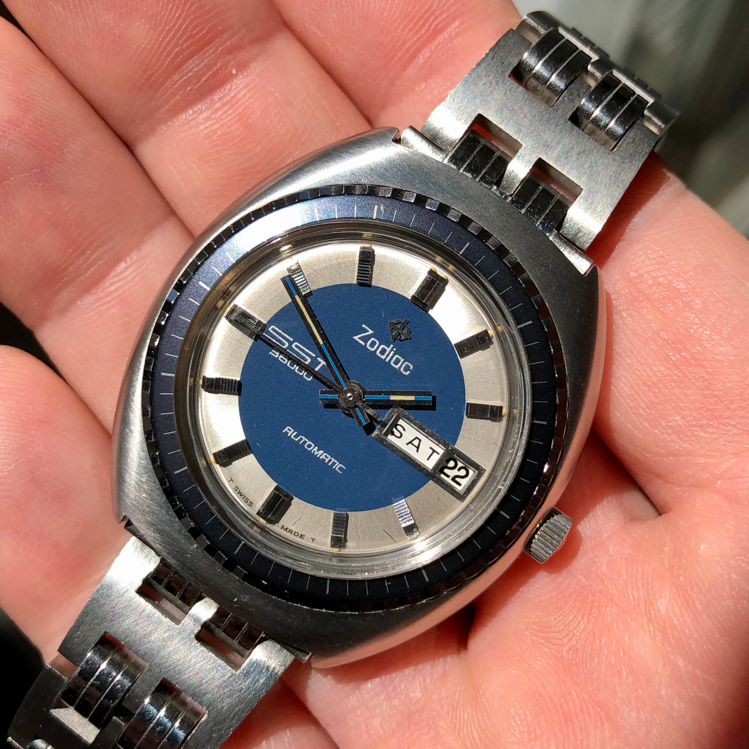 1970s Zodaic SST 36000 Blue 862 951 Vintage Automatic Wristwatch Old Stock