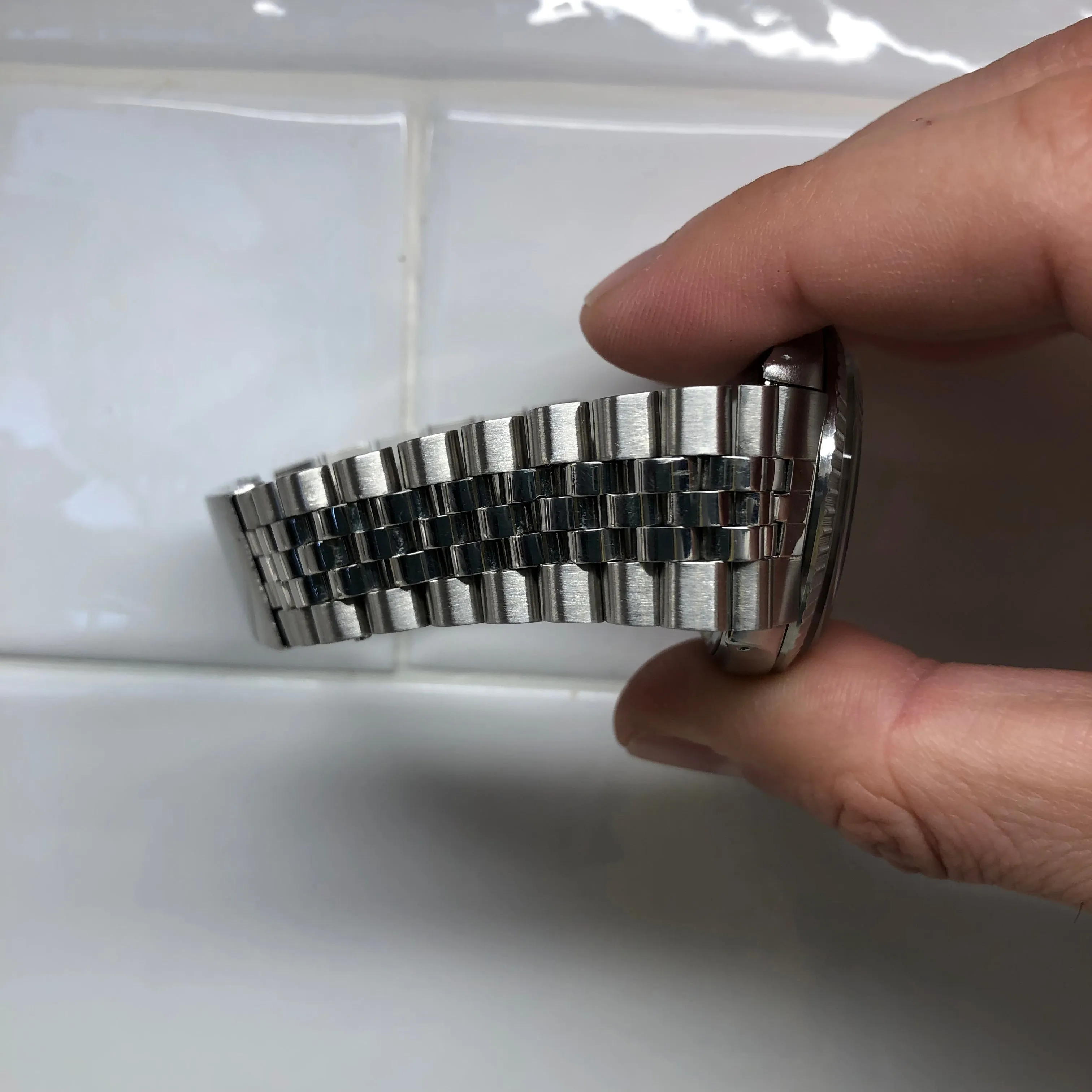 1971 Rolex Datejust 1601 Steel Engine Turned Jubilee Silver Dial Wristwatch Box Papers