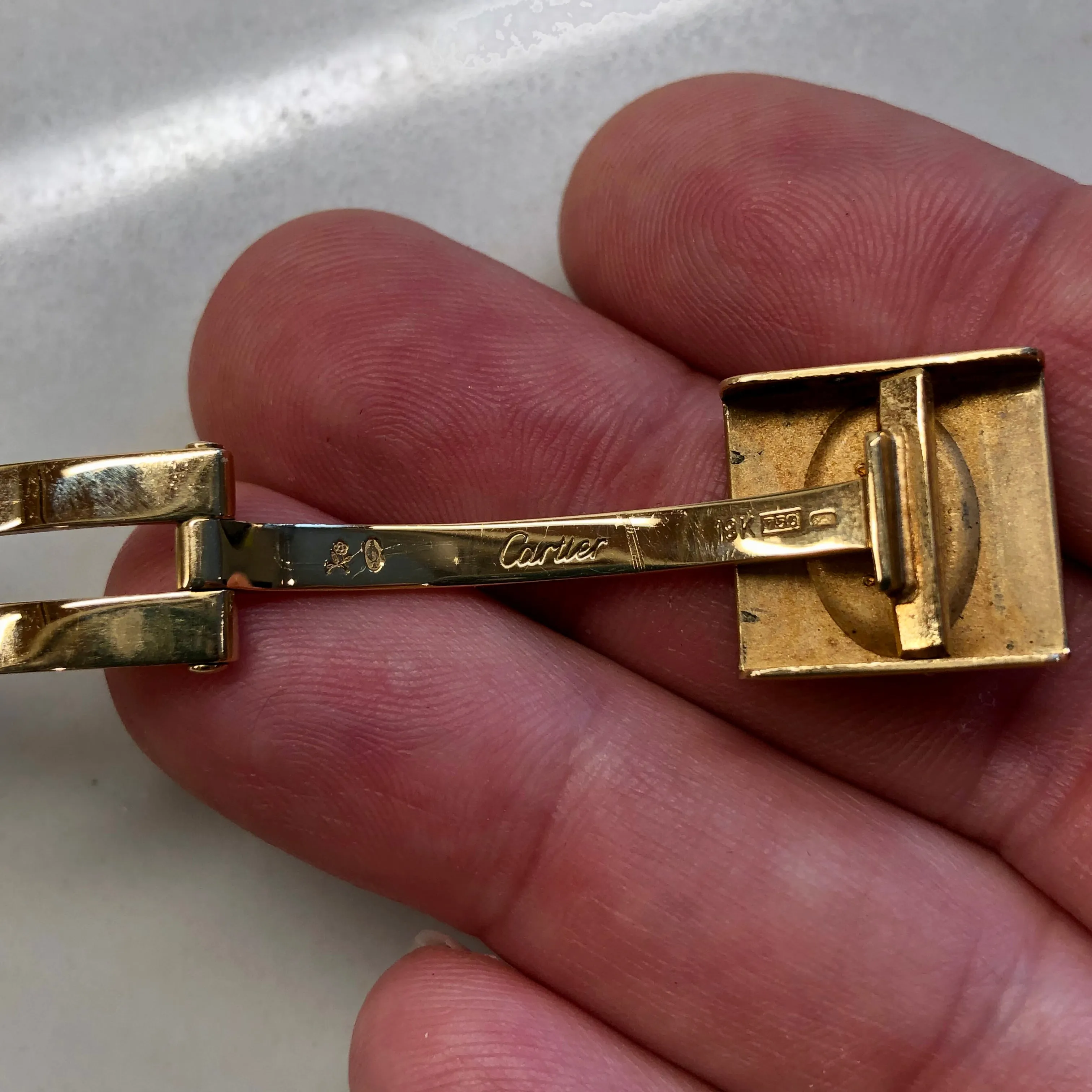 1980s Cartier Santos De Cartier 887901 18K Yellow Gold Quartz Wristwatch