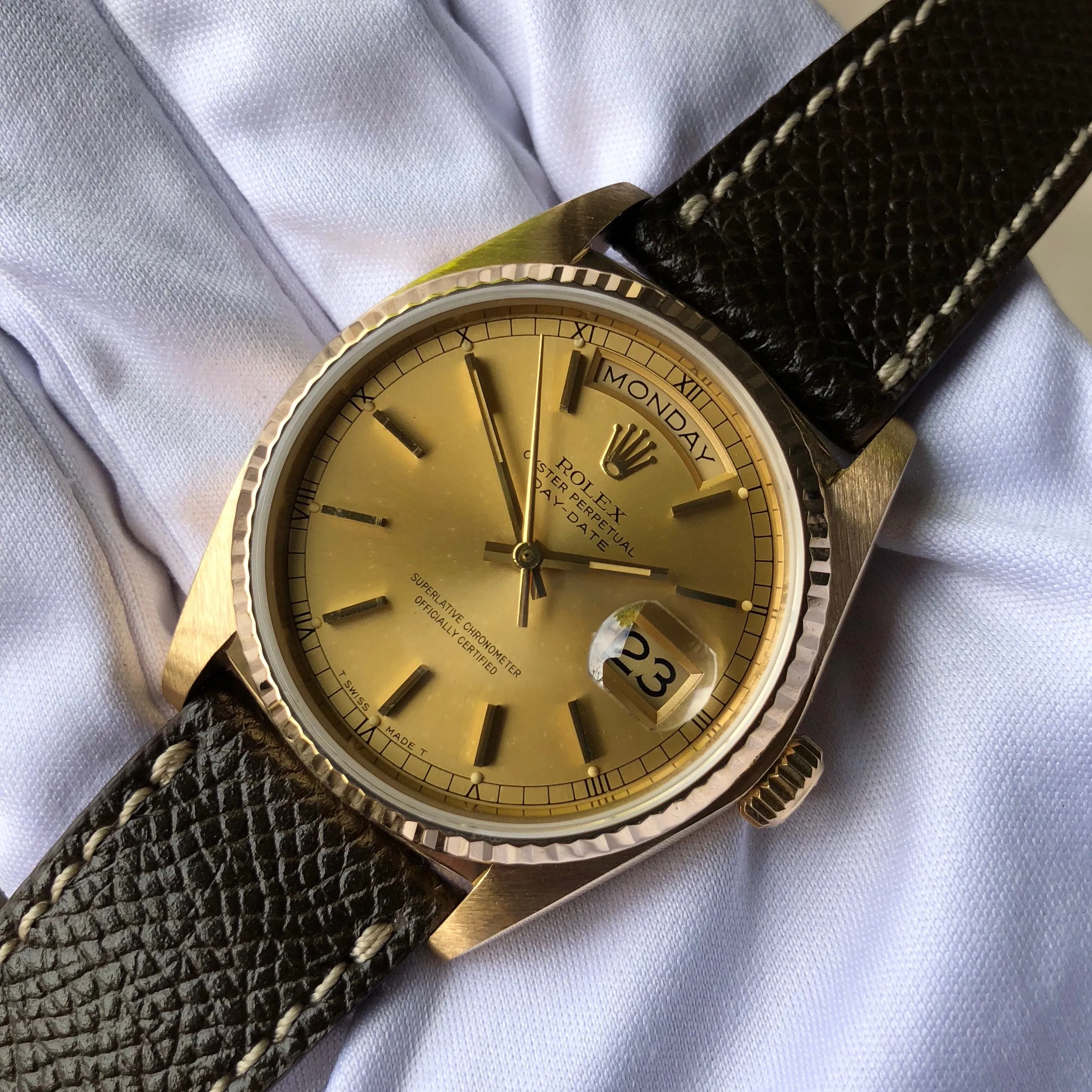 1983 Rolex President 18038 Day Date 18K Yellow Gold Champagne Stick Caliber 3055 Wristwatch