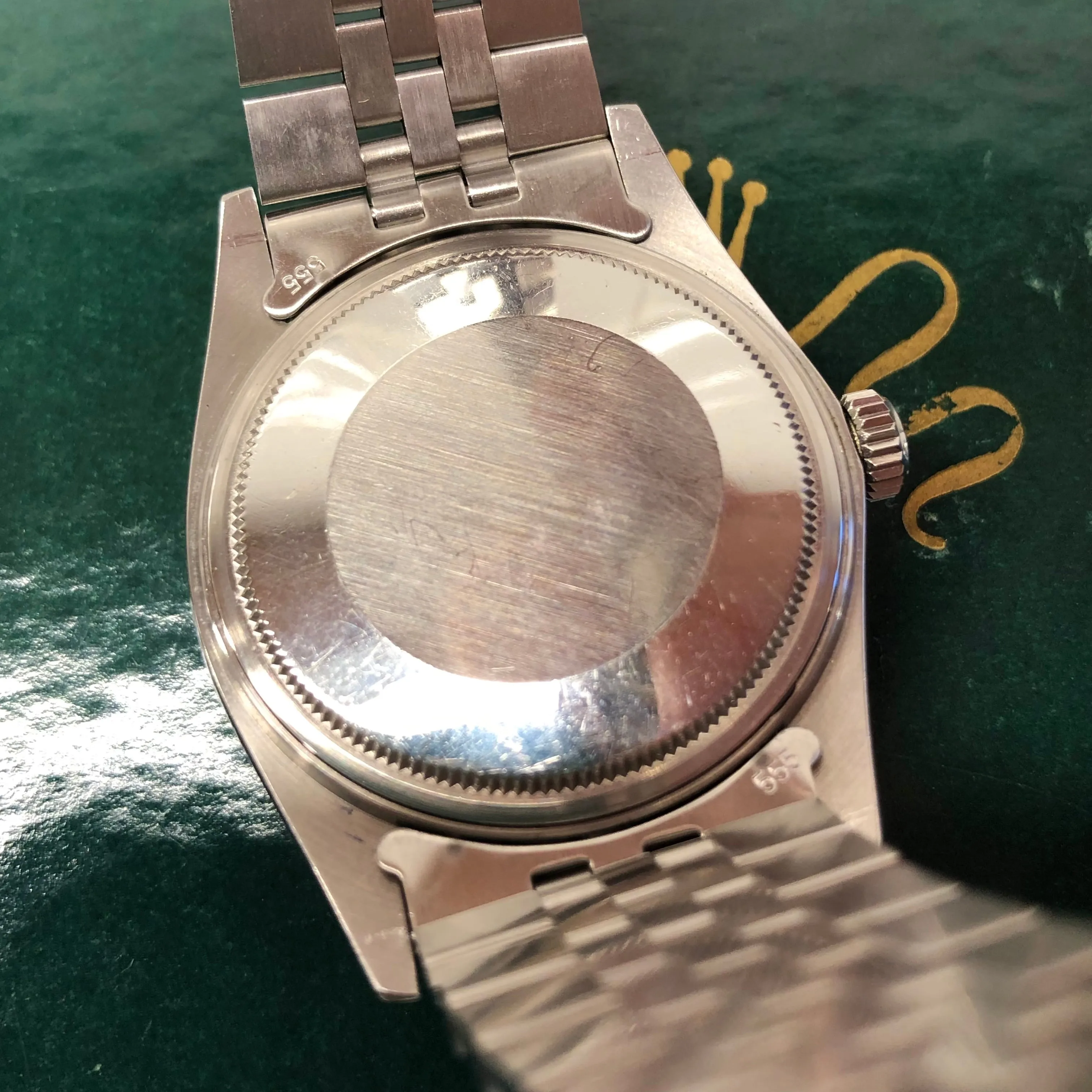 1984 Rolex Datejust 16030 Steel White Porcelain Engine Turned Automatic Wristwatch