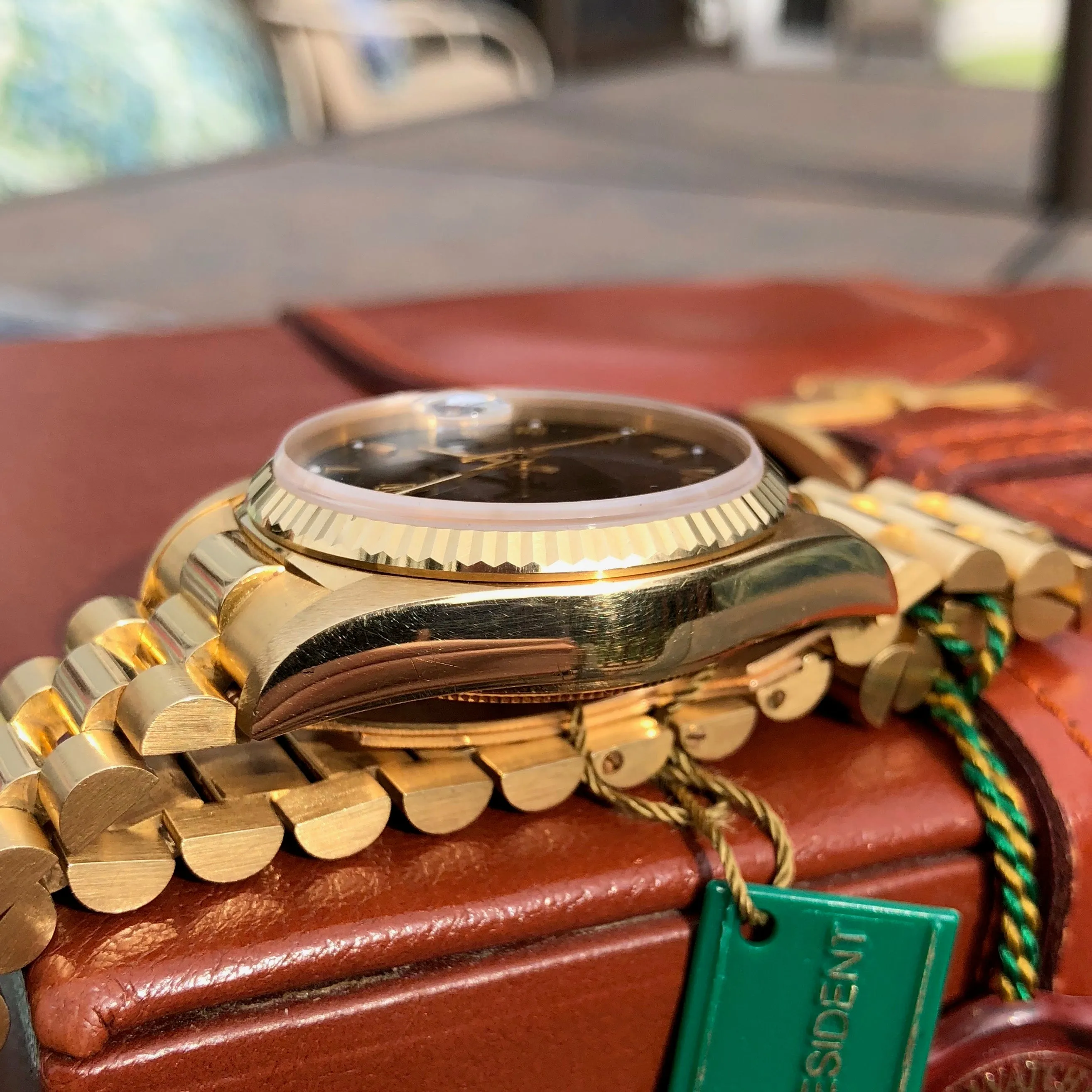 1984 Rolex President 18038 Day Date 18K Yellow Gold Black Roman Box and Tags