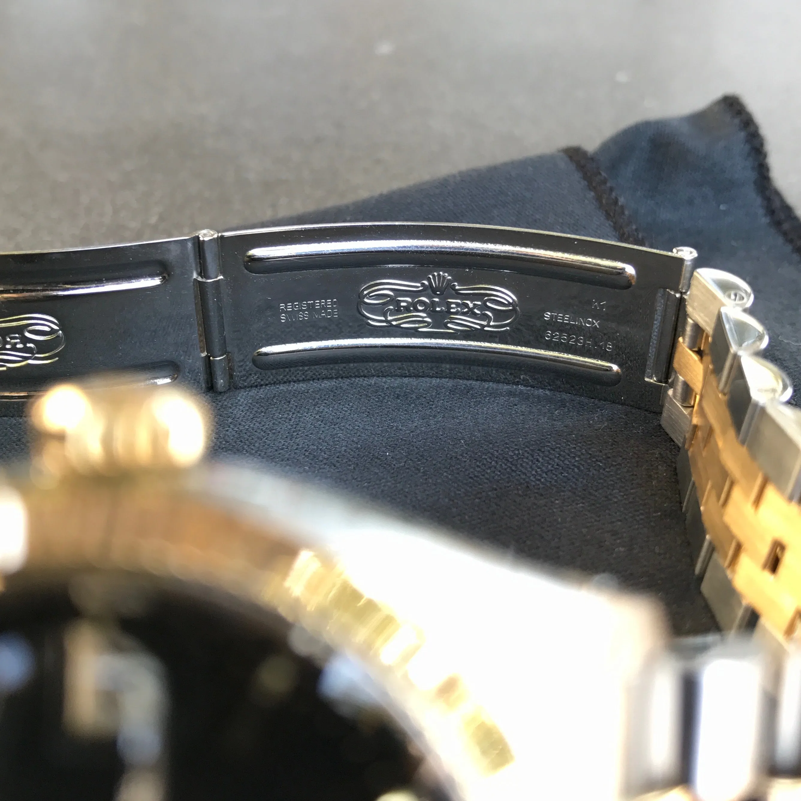 1985 Rolex Air King Date 5701 Two Tone Steel Gold Black Caliber 1570 Automatic Wristwatch