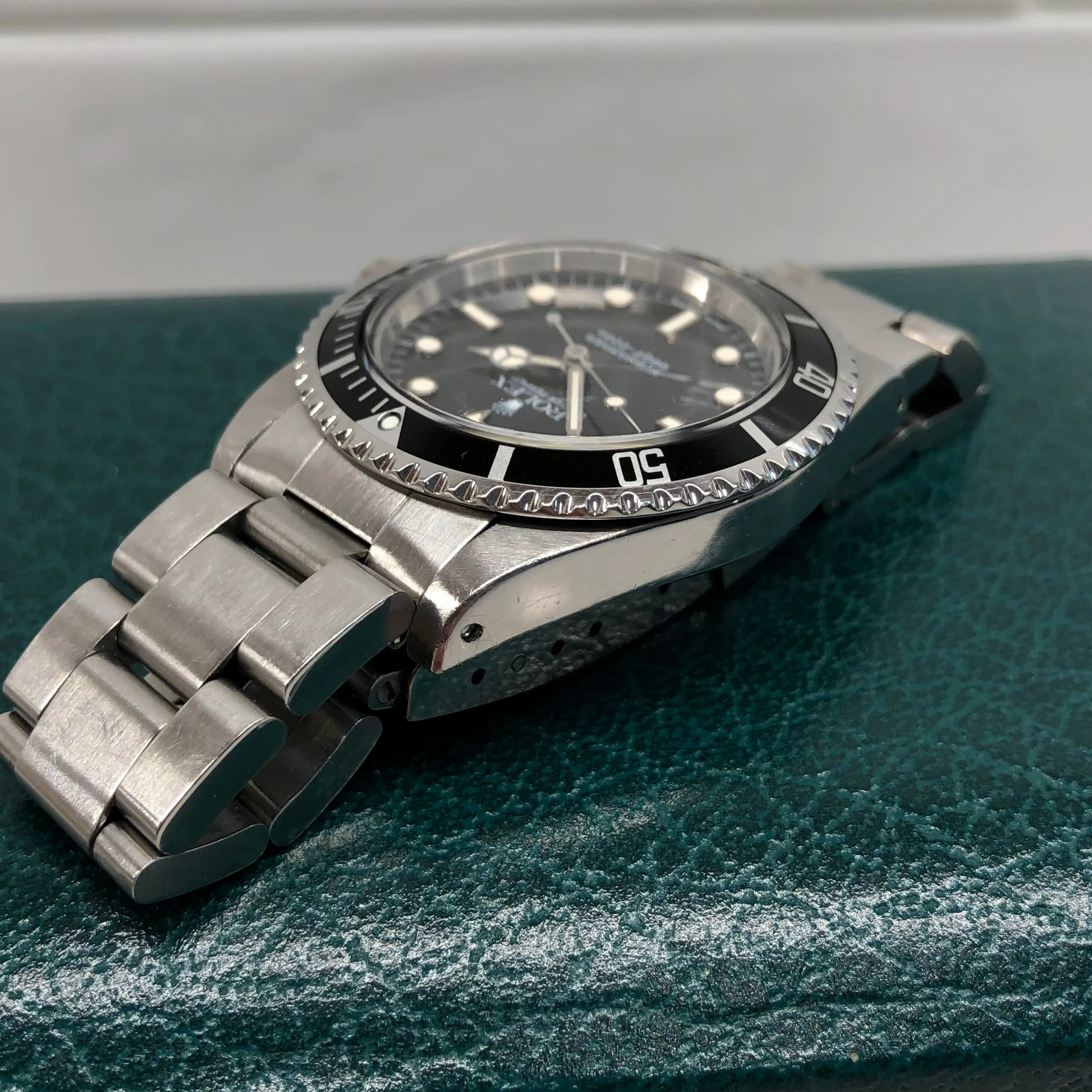 1985 Rolex Submariner 5513 No Date Steel Oyster Wristwatch with Box and Tag