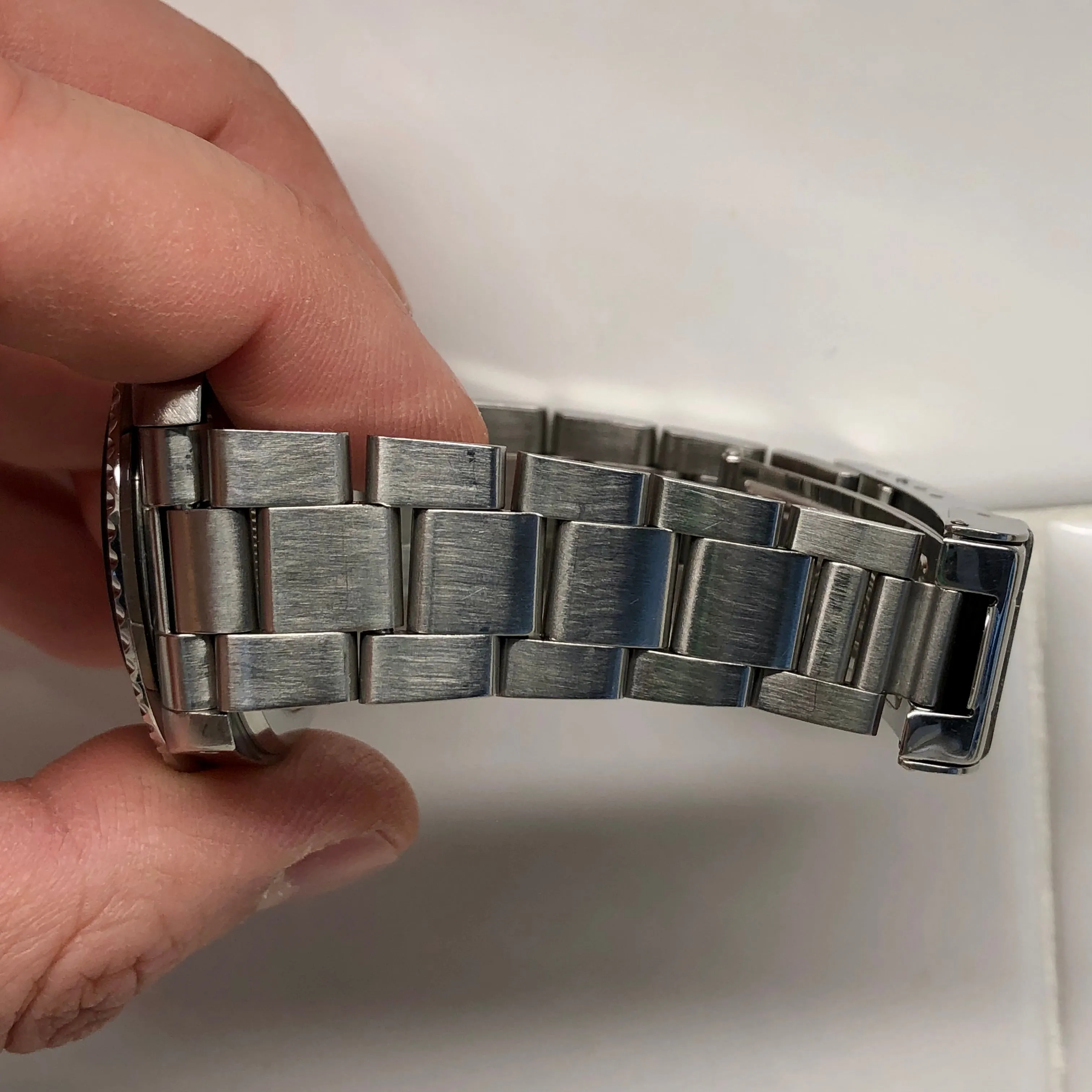 1985 Rolex Submariner 5513 No Date Steel Oyster Wristwatch with Box and Tag