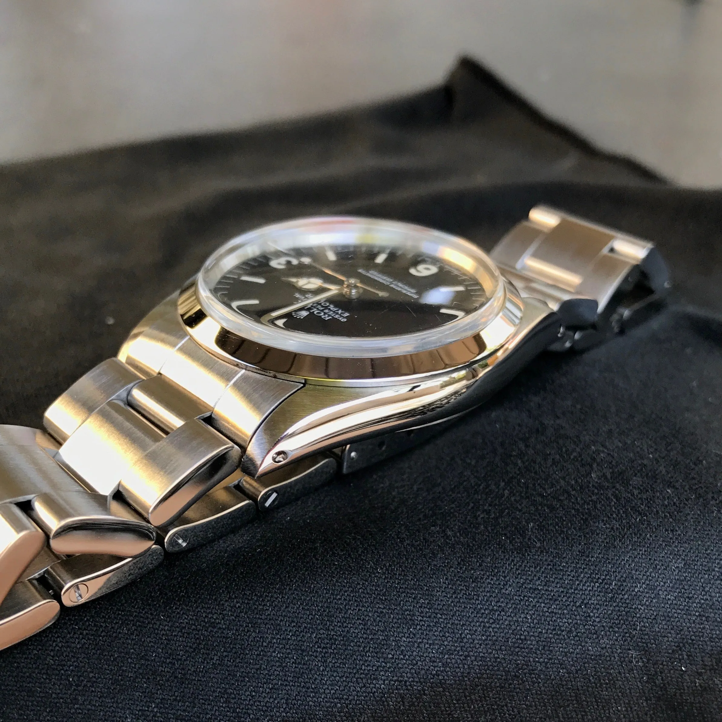 1987 Rolex Explorer 1016 R Serial Stainless Steel Caliber 1570 Automatic Wristwatch