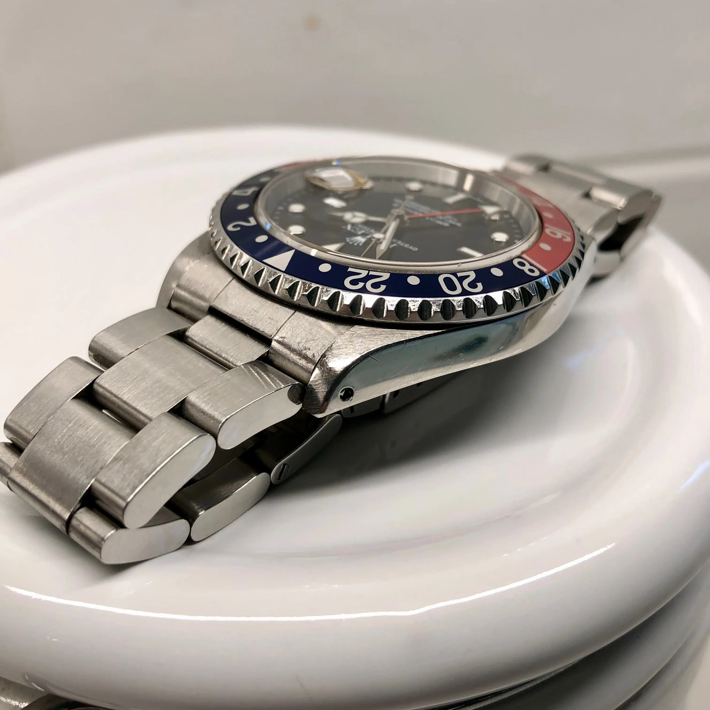 1999 Rolex GMT MASTER II 16710 Pepsi Oyster Wristwatch with Original Tag and Papers