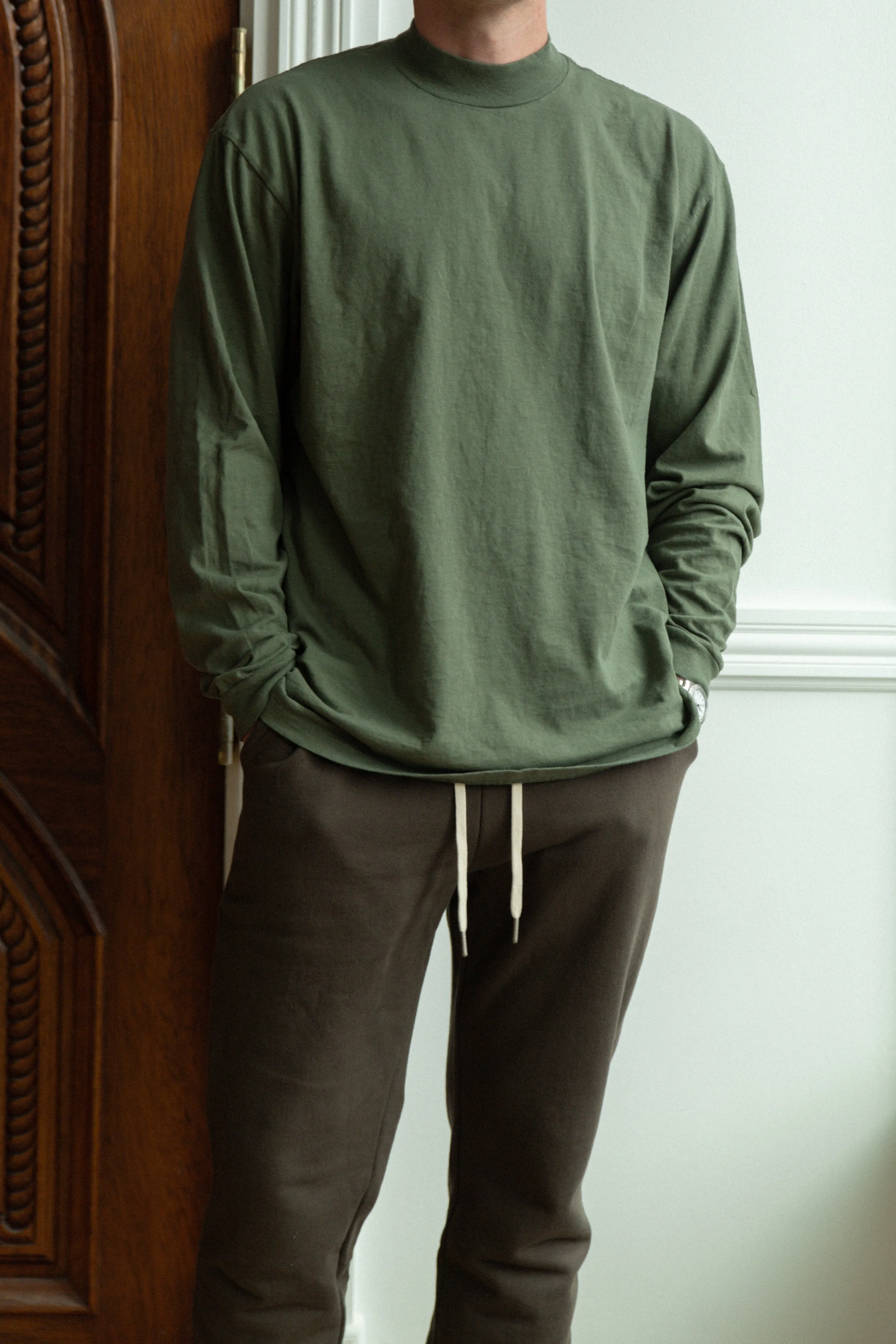 900 Long Sleeve Mock Tee