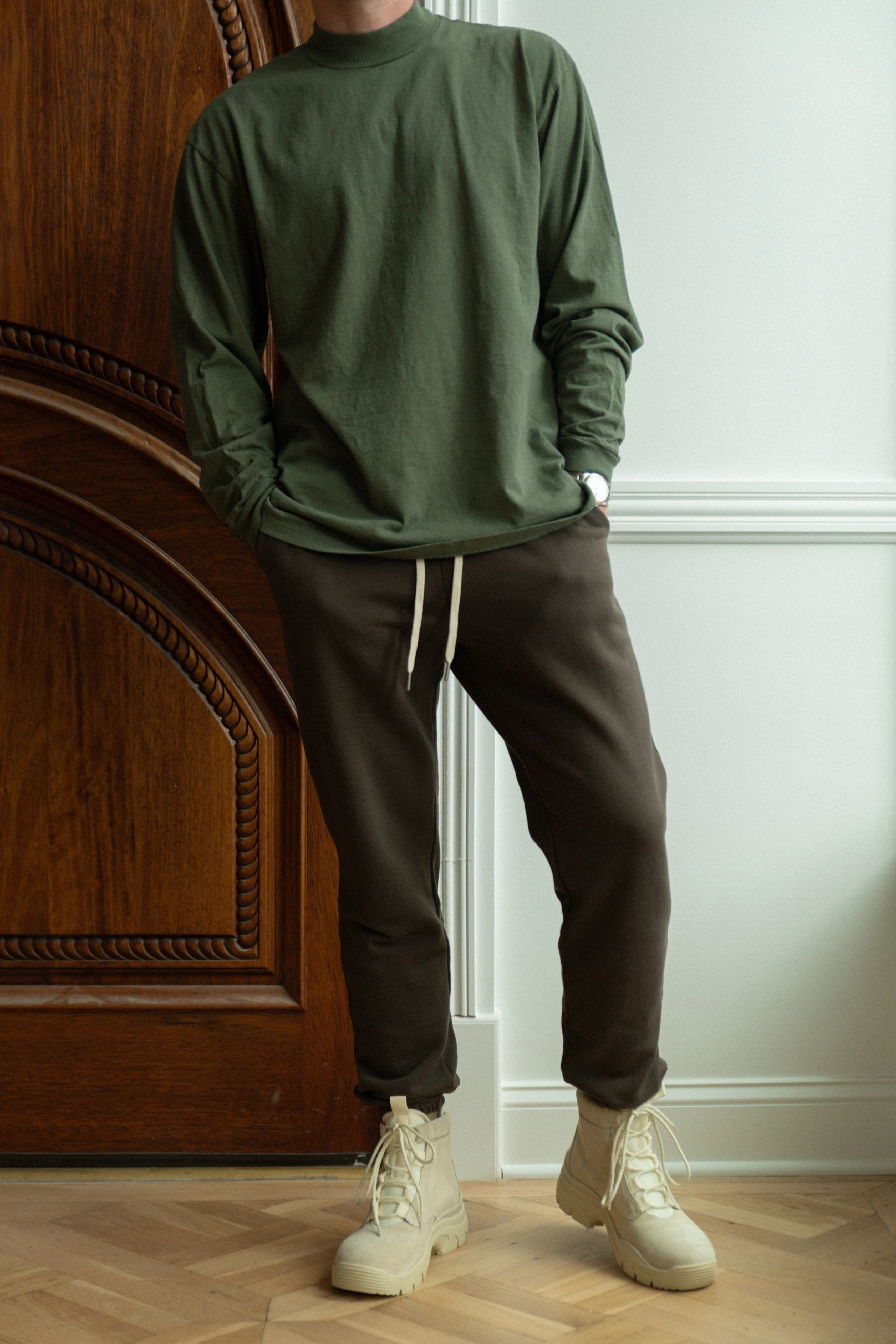 900 Long Sleeve Mock Tee