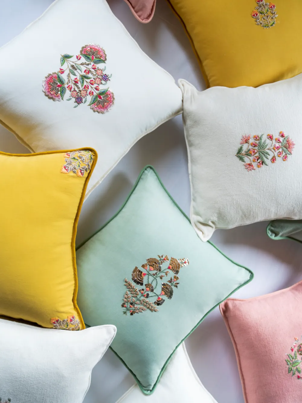Aarti Sethia Studio  I   bahar-cushion-cover-cotton