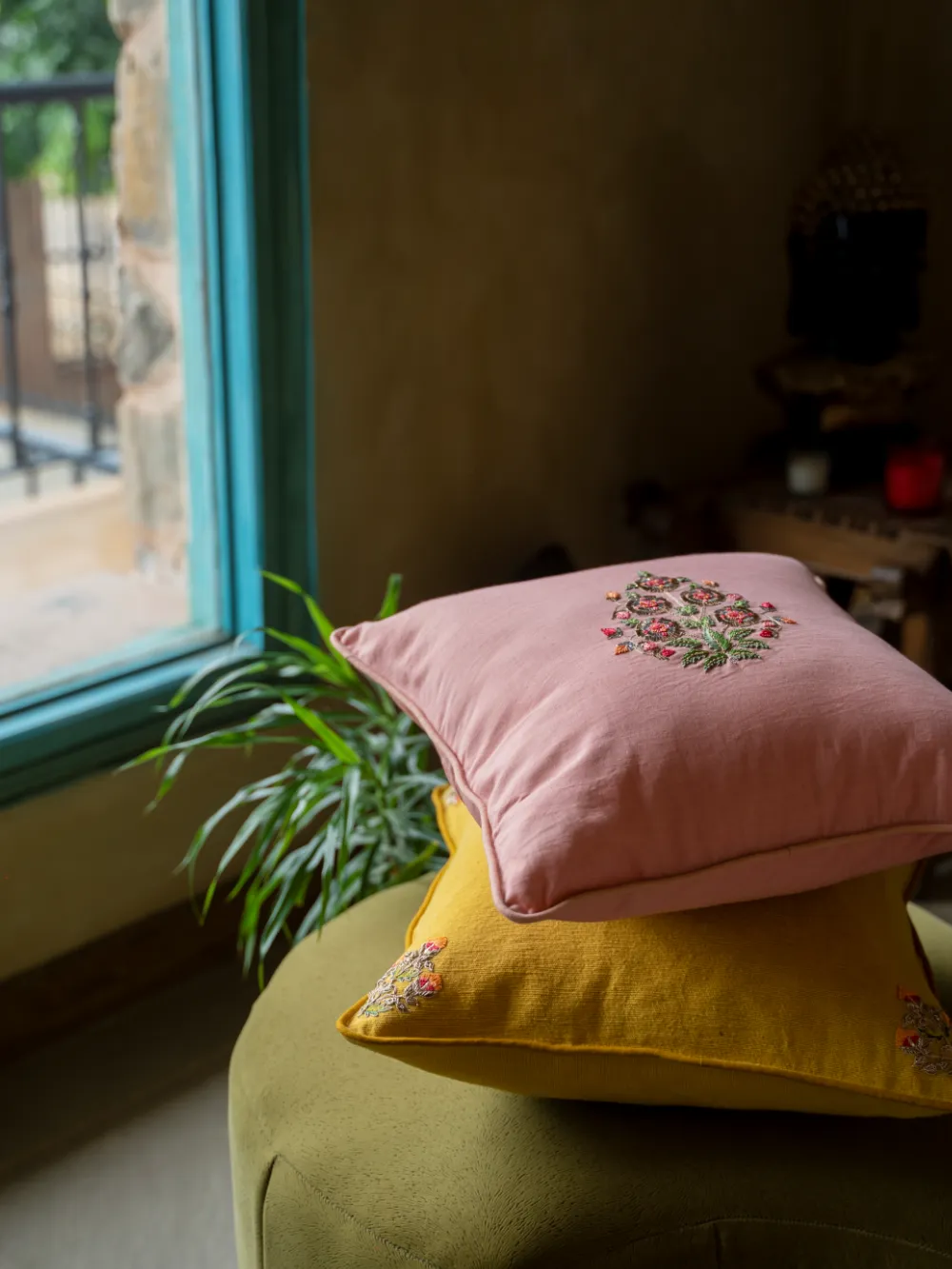 Aarti Sethia Studio  I   blush-bagh-cushion-cover-cotton