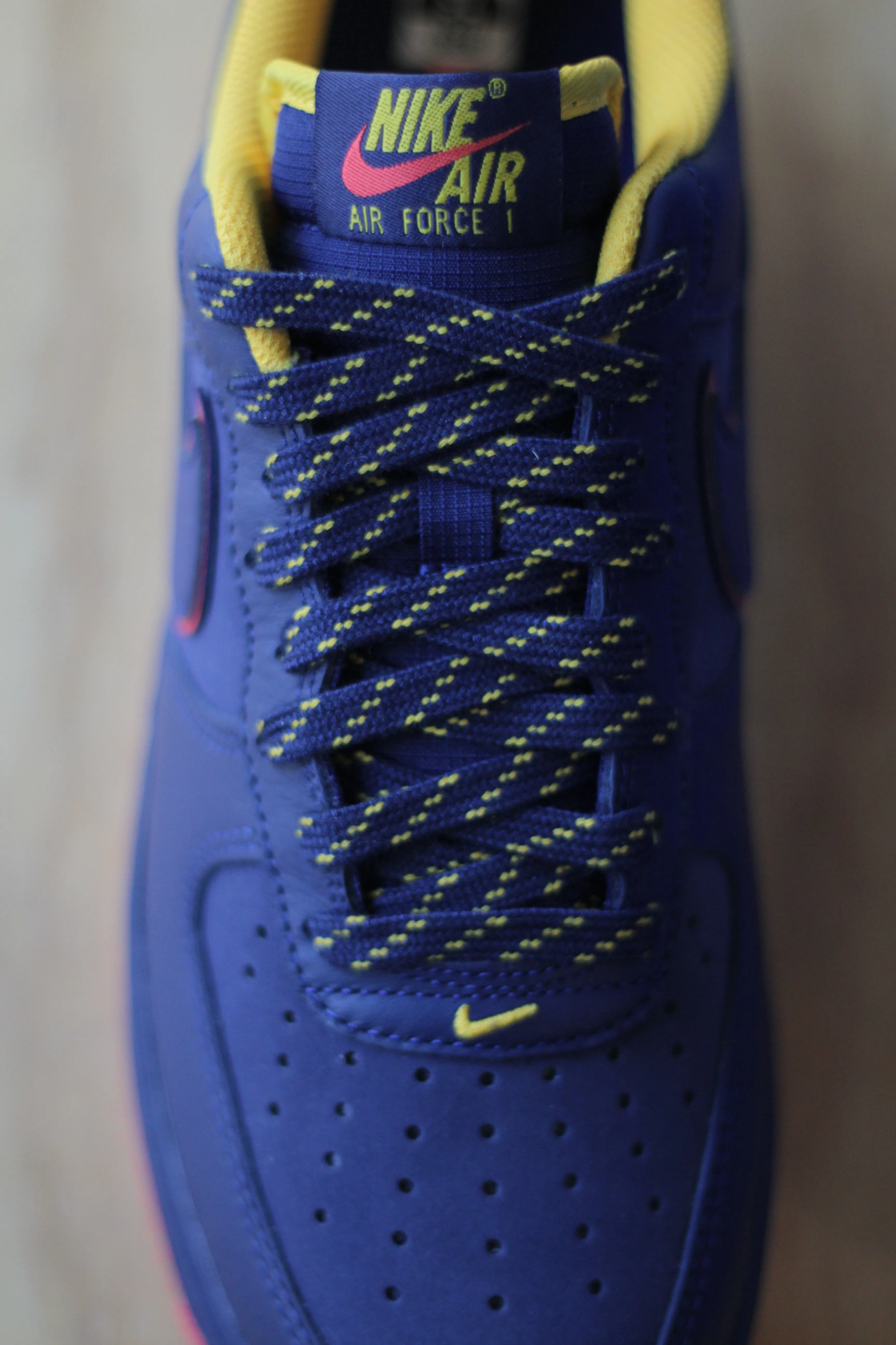 AIR FORCE 1 '07 LV8 "MIDNIGHT NAVY/BLUE VOID-LT CRIMSON"