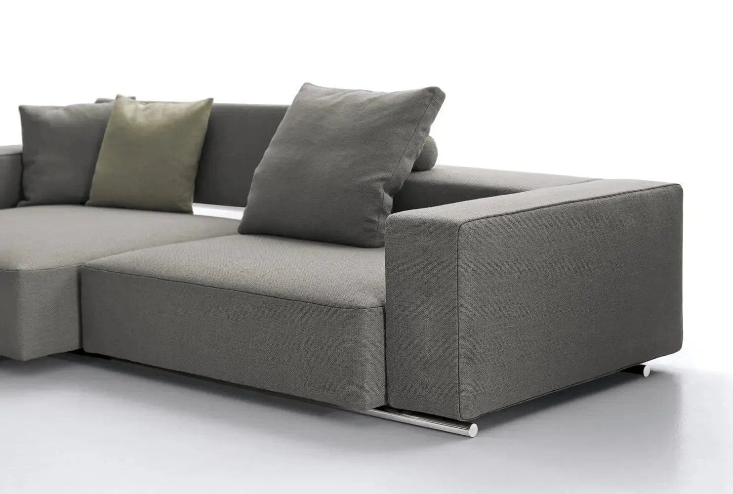 Andy '13 Sofa