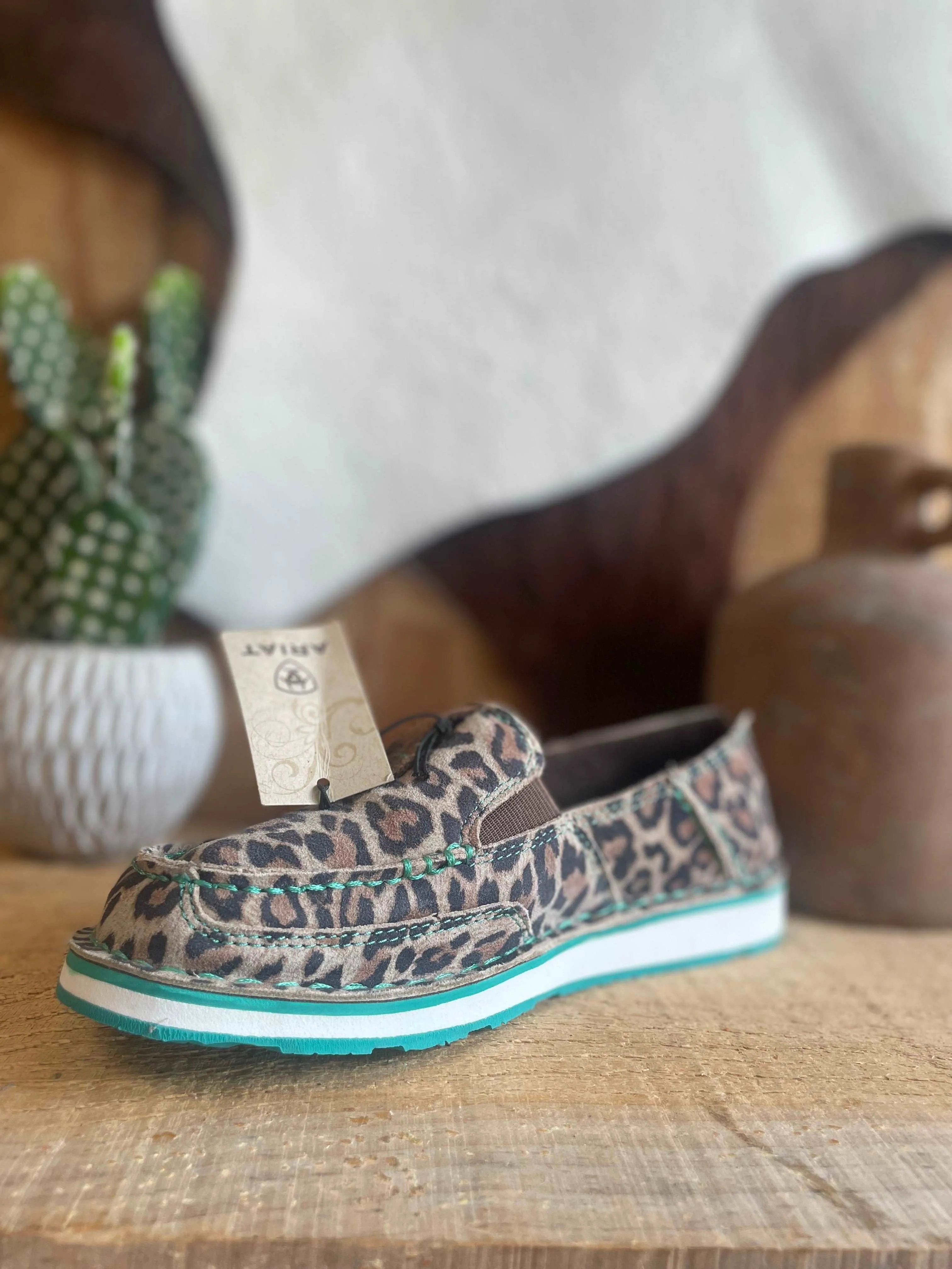 Ariat cruisers— several colors and styles available