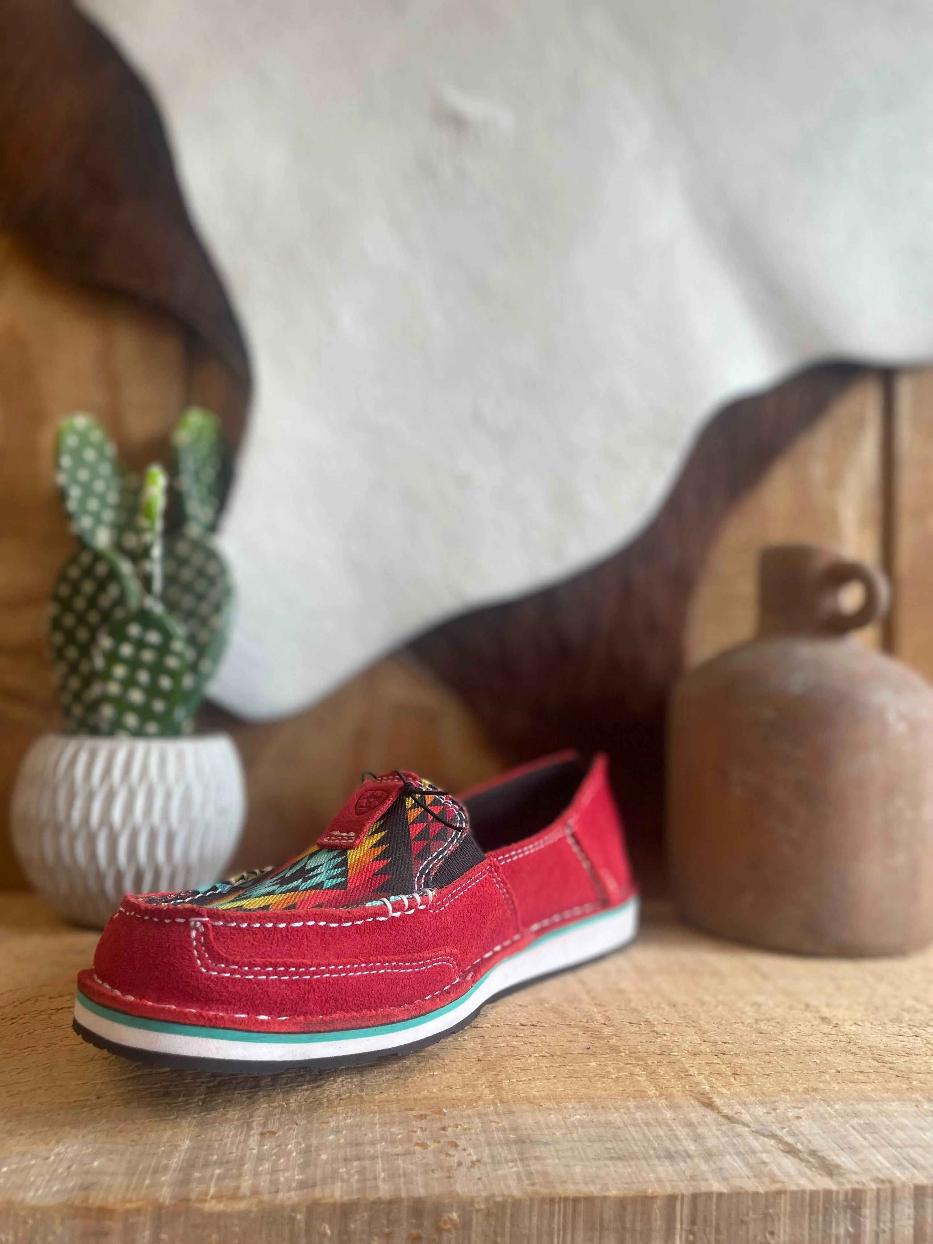 Ariat cruisers— several colors and styles available