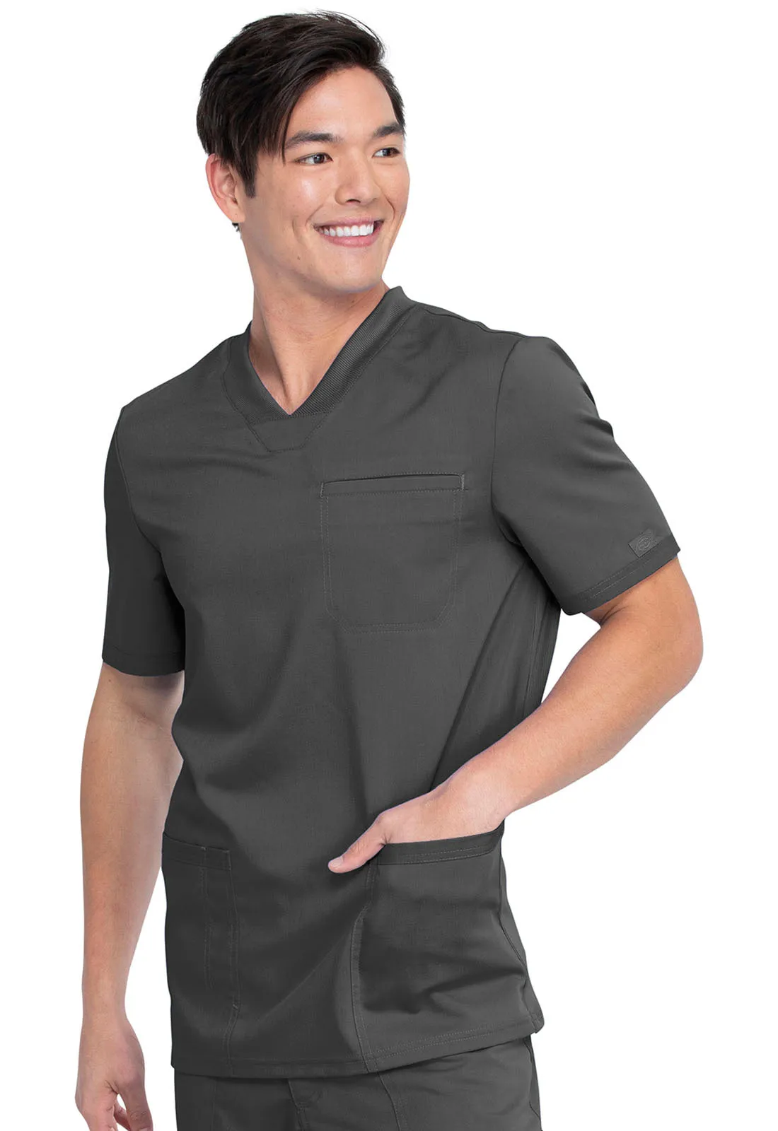 Balance DK845 Men's V-Neck Top Pewter