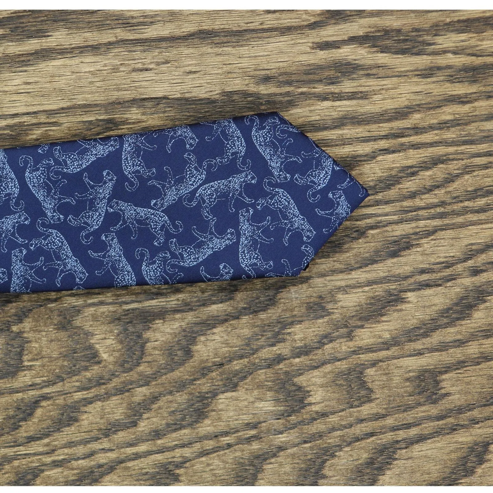 Bar III Men's Leopard Solid Skinny Tie 13C1-3020