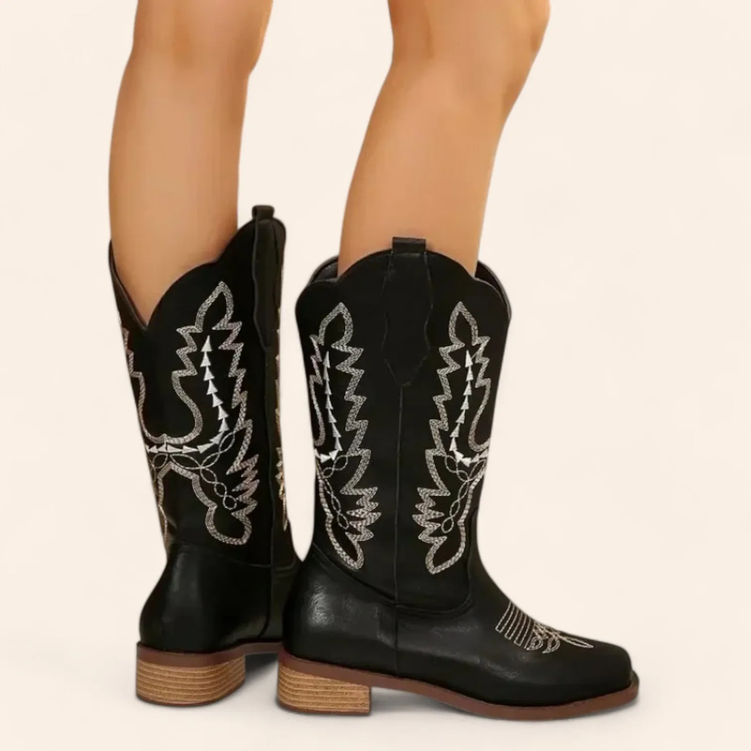 Black cowboy boots with white embroidery and low heels - N°18