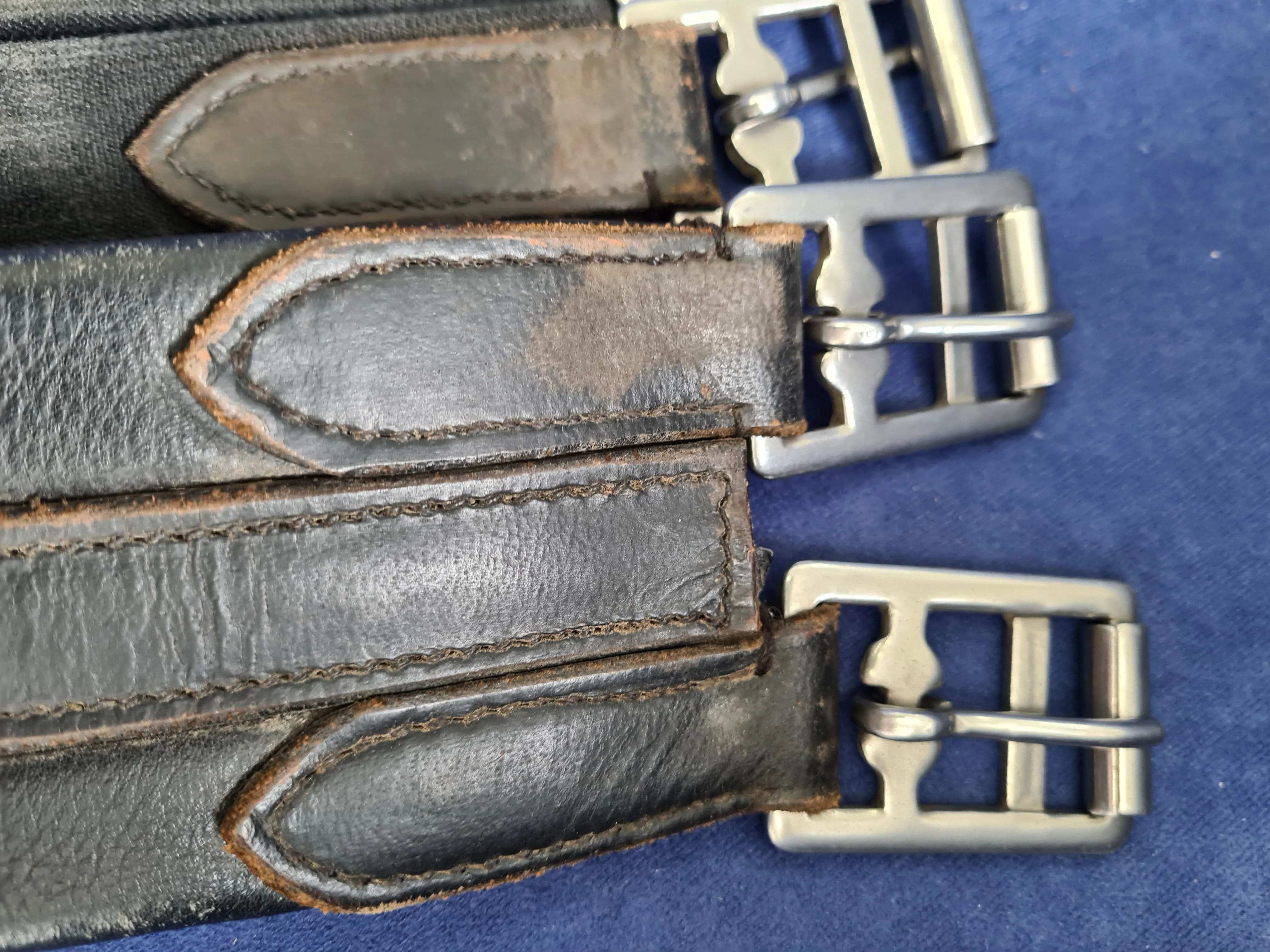Black leather comfort girth 40"