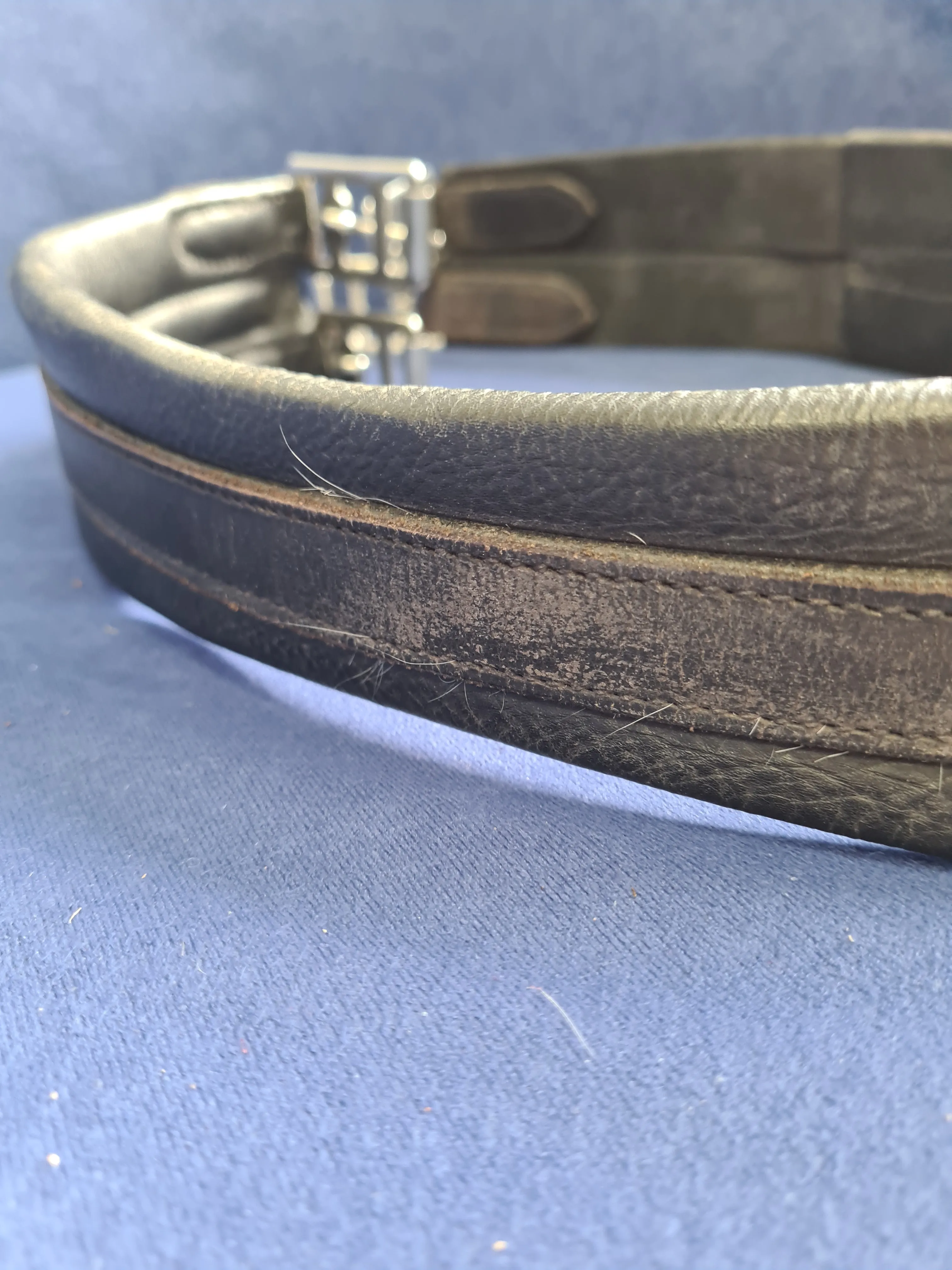 Black leather comfort girth 40"