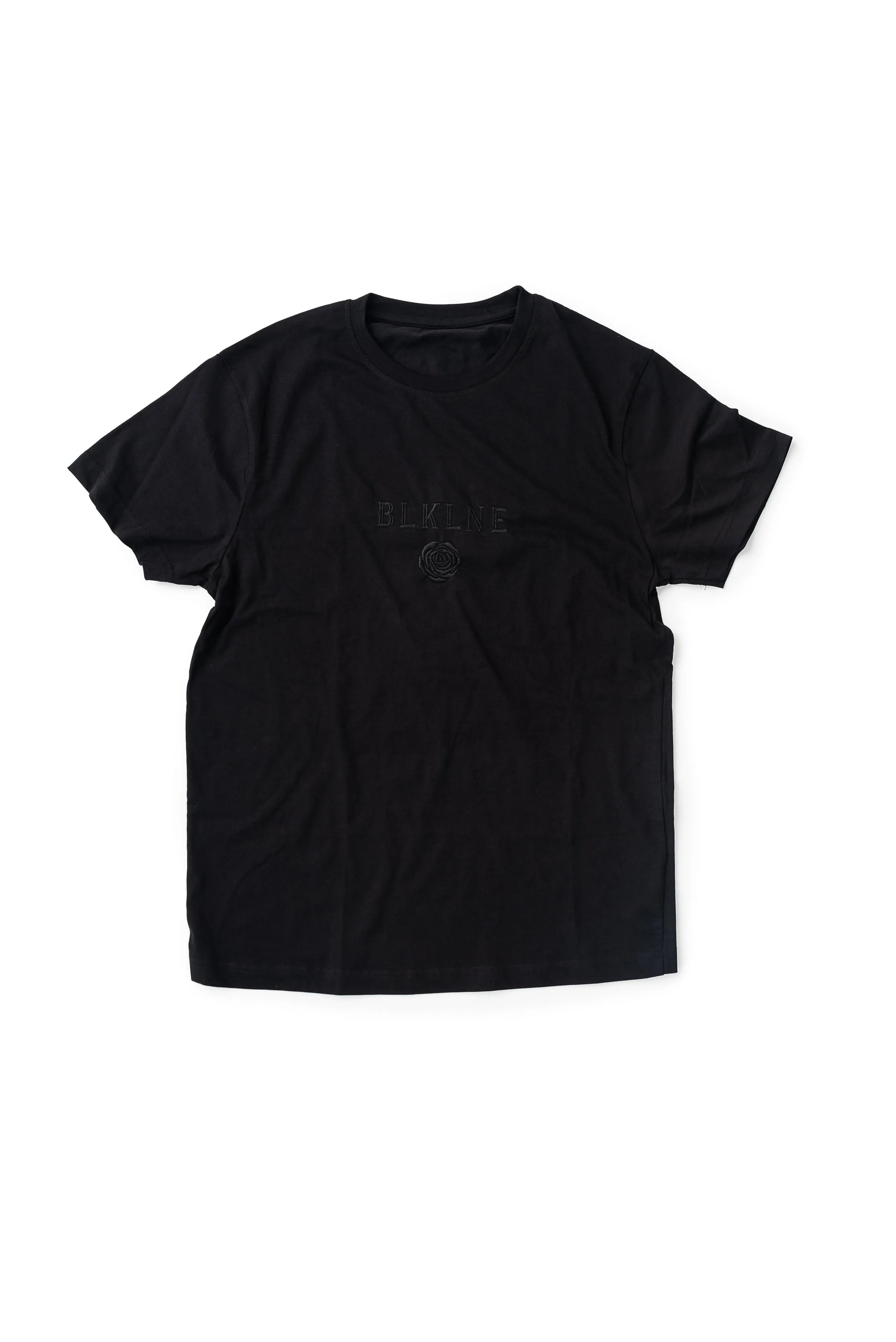 BLKLNE TEE