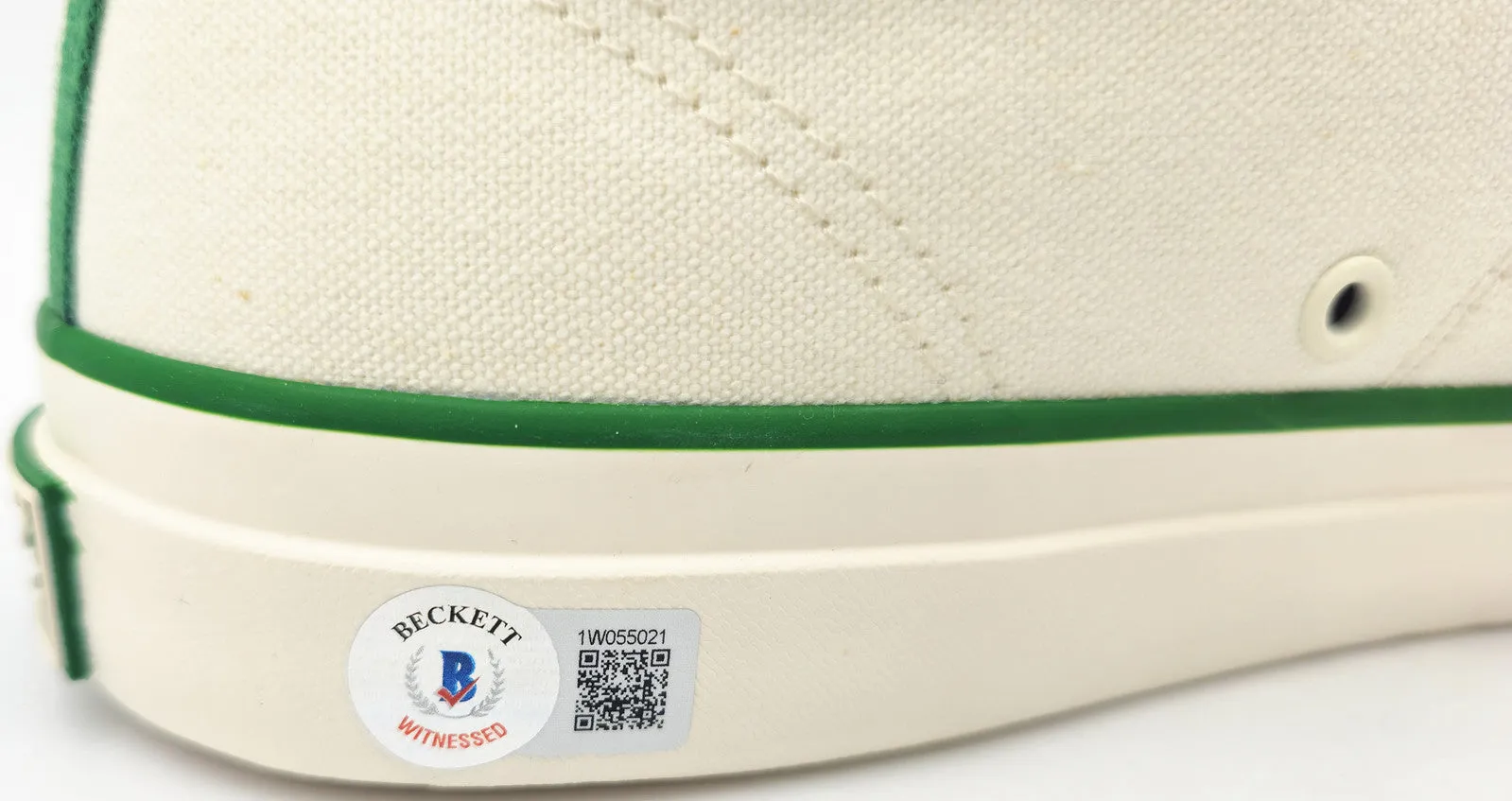 BOB COUSY AUTOGRAPHED P.F. FLYERS SHOES CELTICS SIZE 12 BECKETT 236684