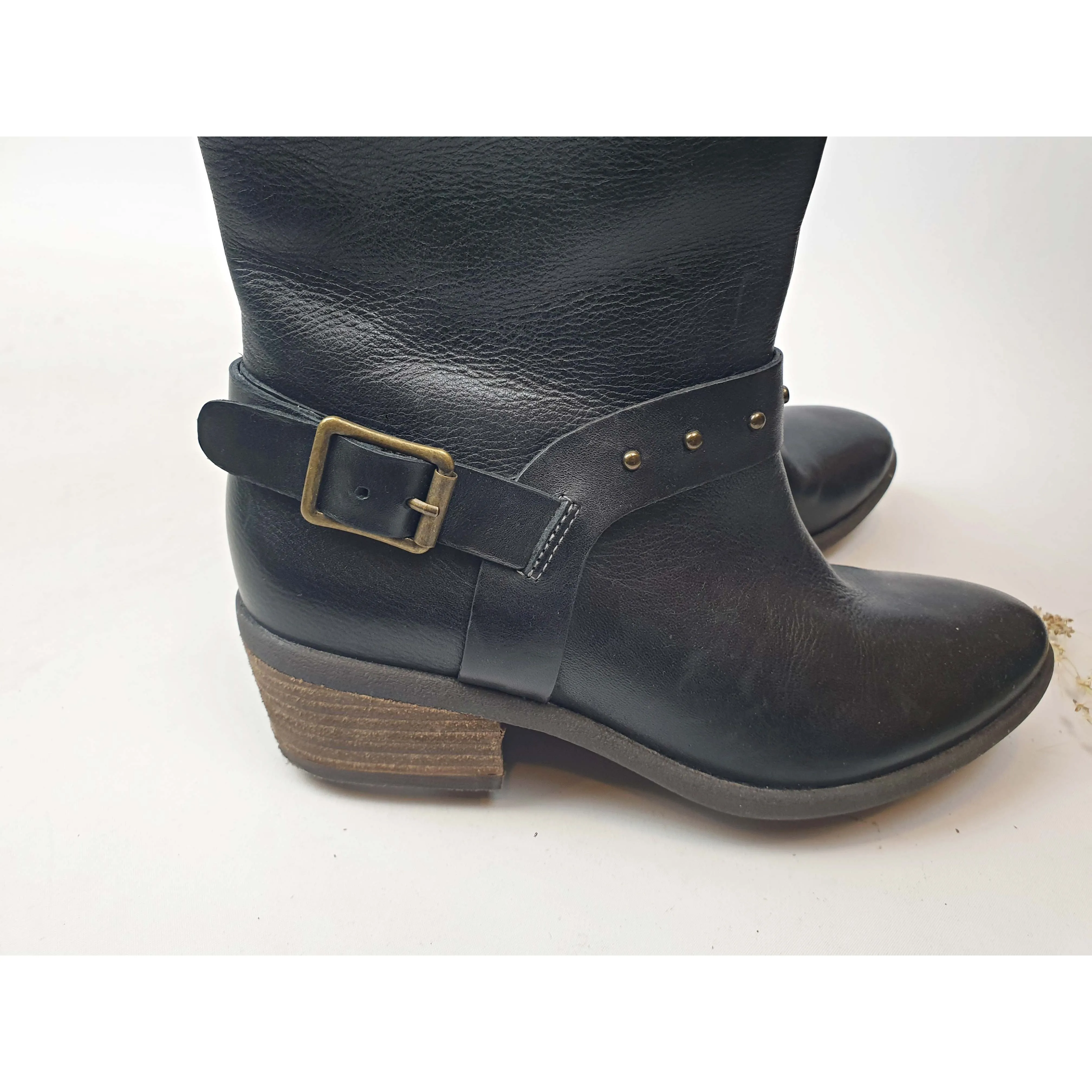 Clarks black leather knee high boots with low wooden heel size UK 5/US 7