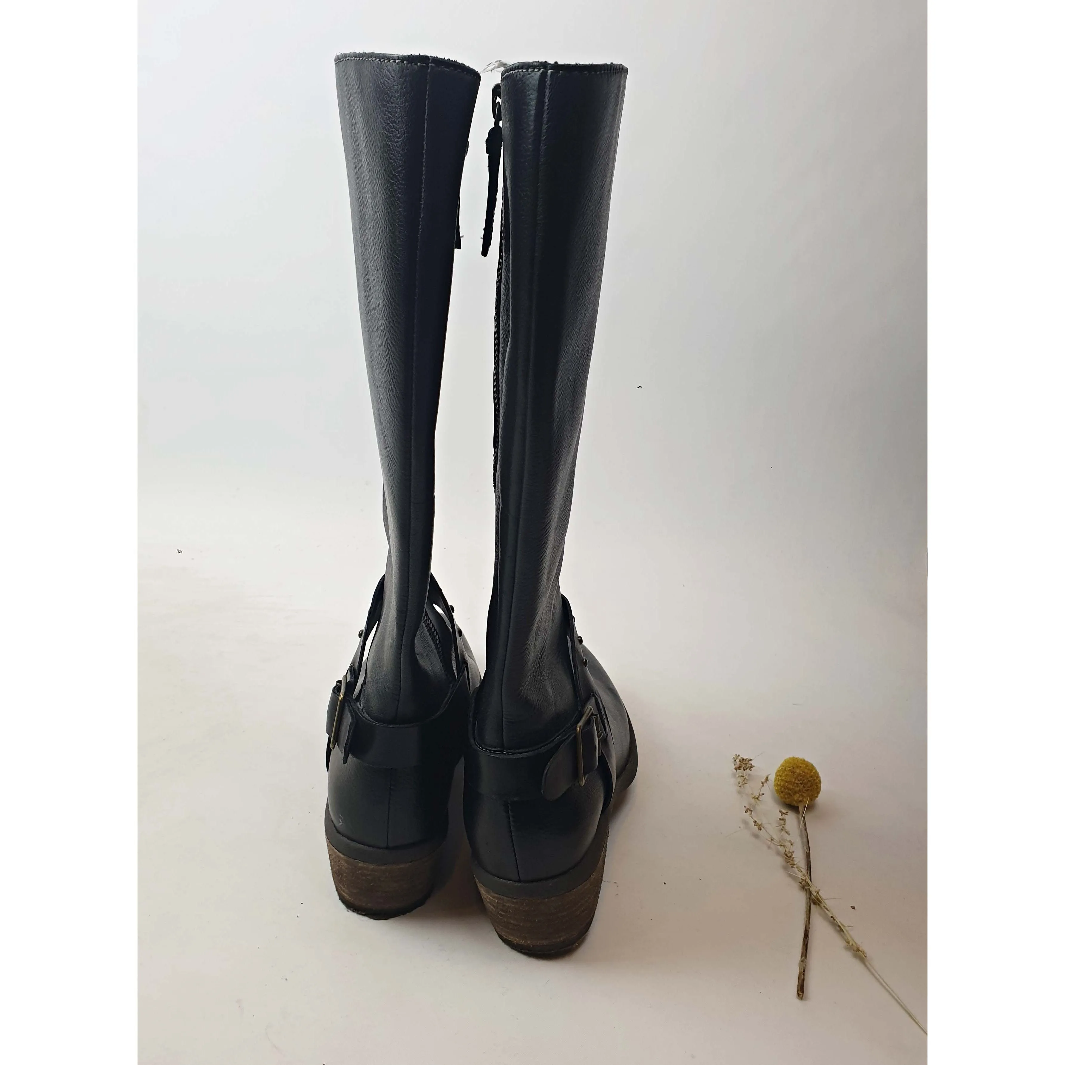 Clarks black leather knee high boots with low wooden heel size UK 5/US 7