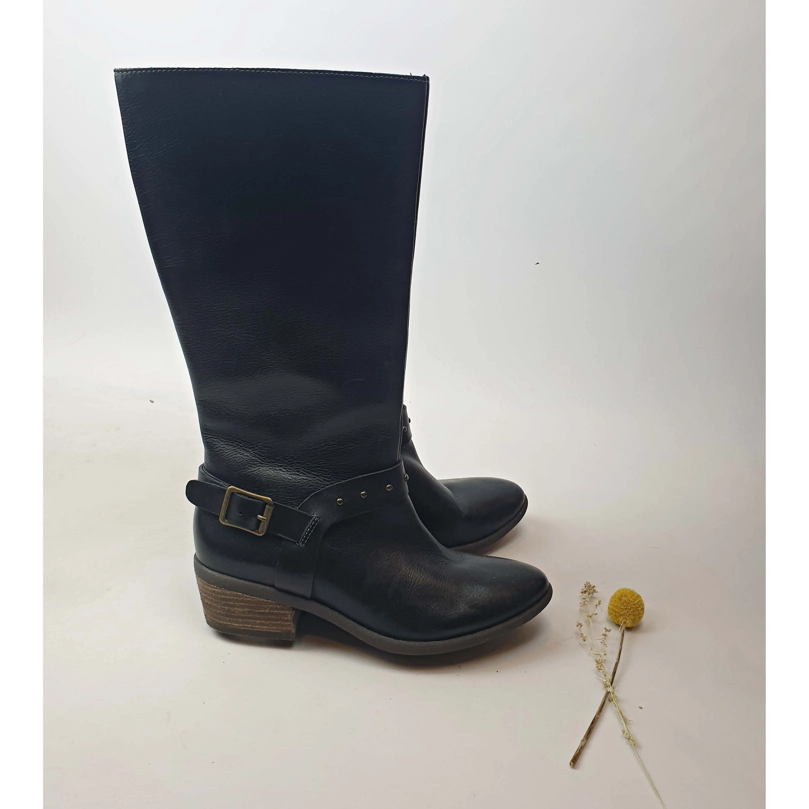 Clarks black leather knee high boots with low wooden heel size UK 5/US 7