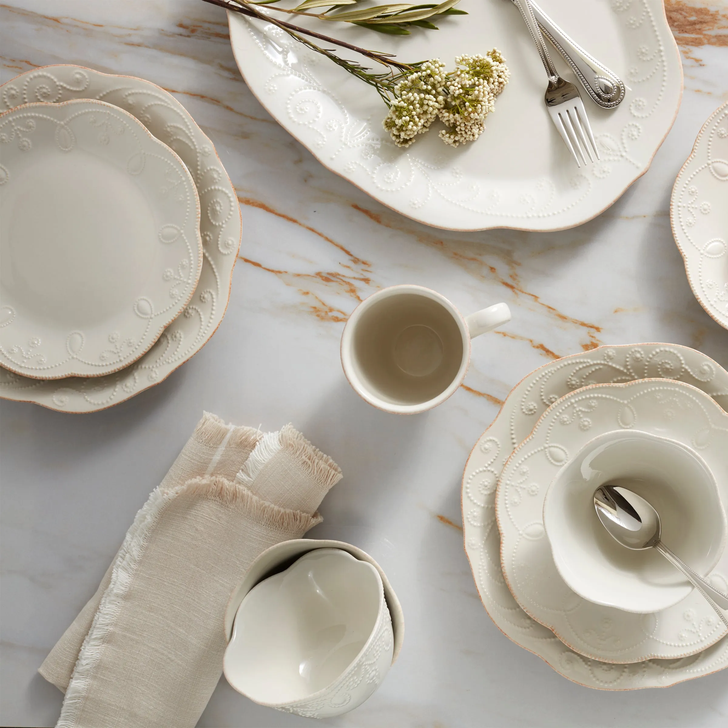 French Perle ™ 16" Oval Serving Platter