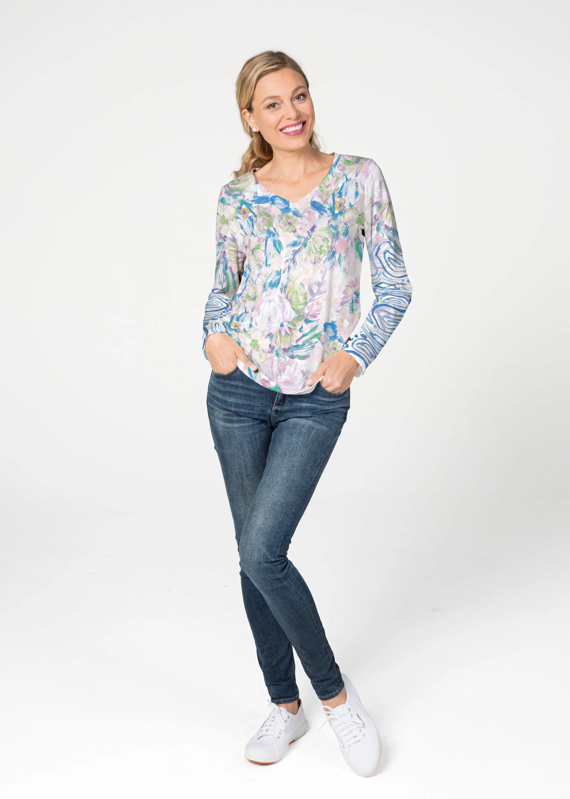 GiGi (17251) ~ French Terry V-neck Top