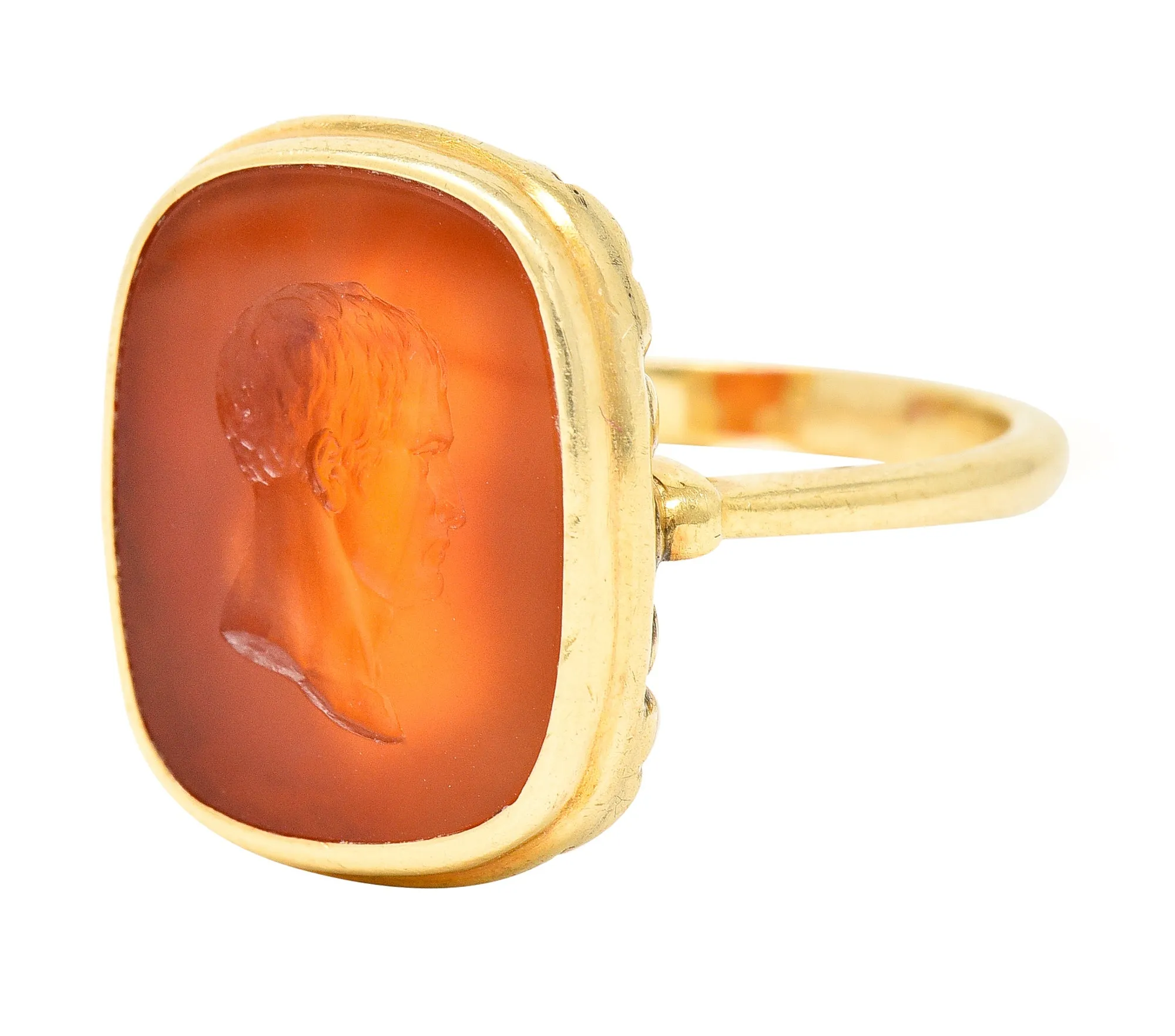 Hellenistic Victorian Carnelian Intaglio 14 Karat Yellow Gold Unisex Julius Caesar Antique Signet Ring