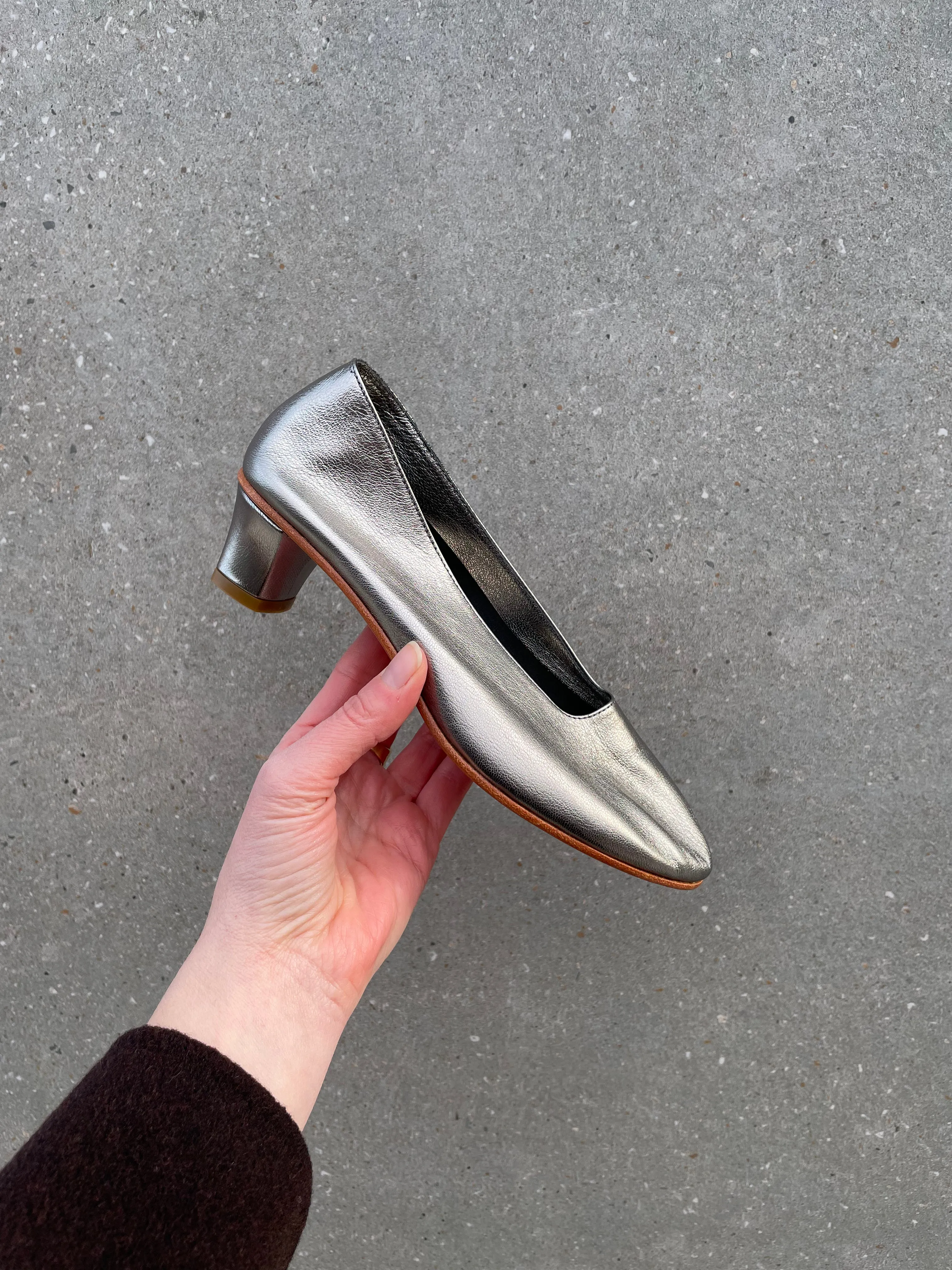 HIGH GLOVE SHOE