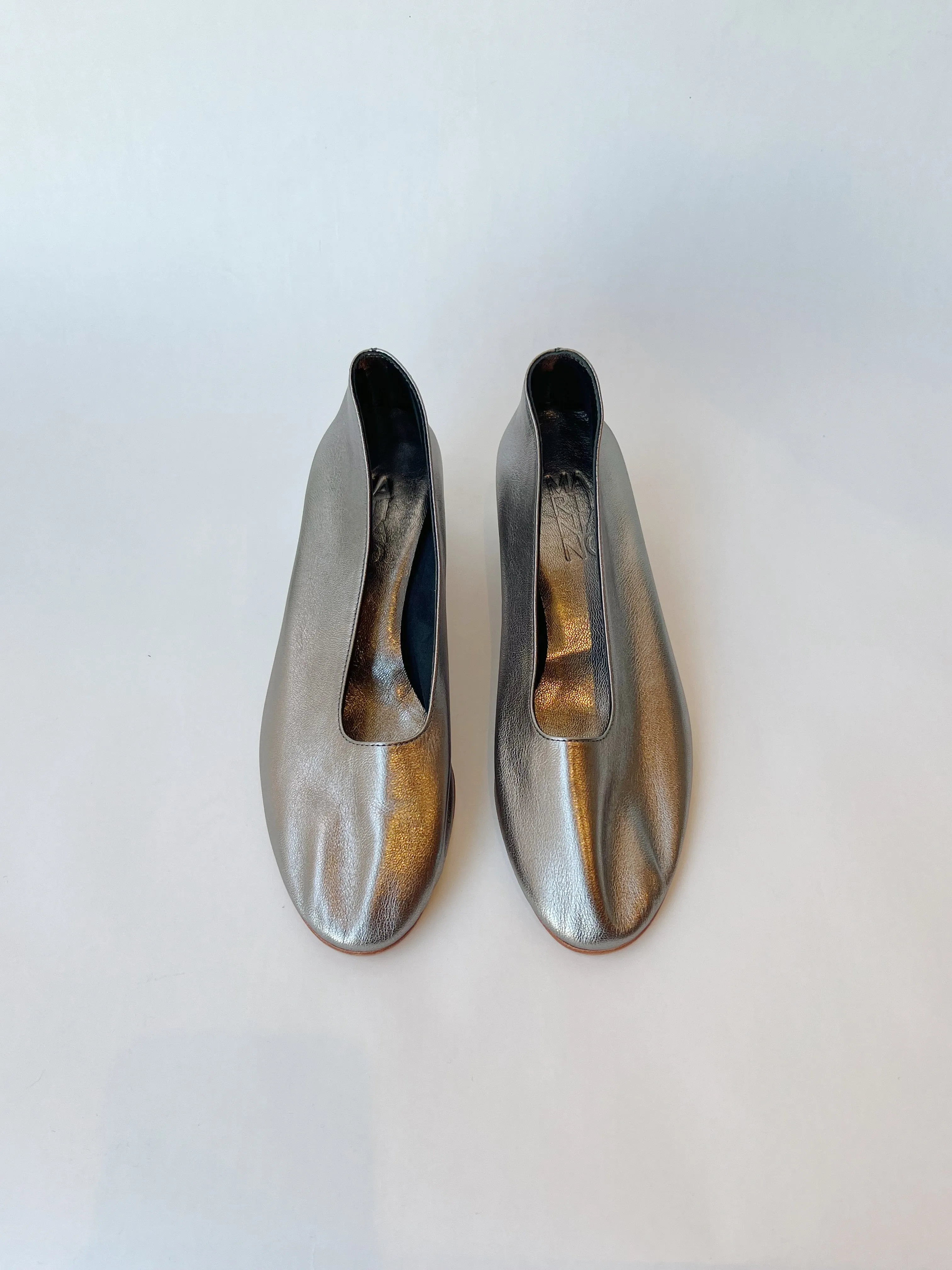 HIGH GLOVE SHOE