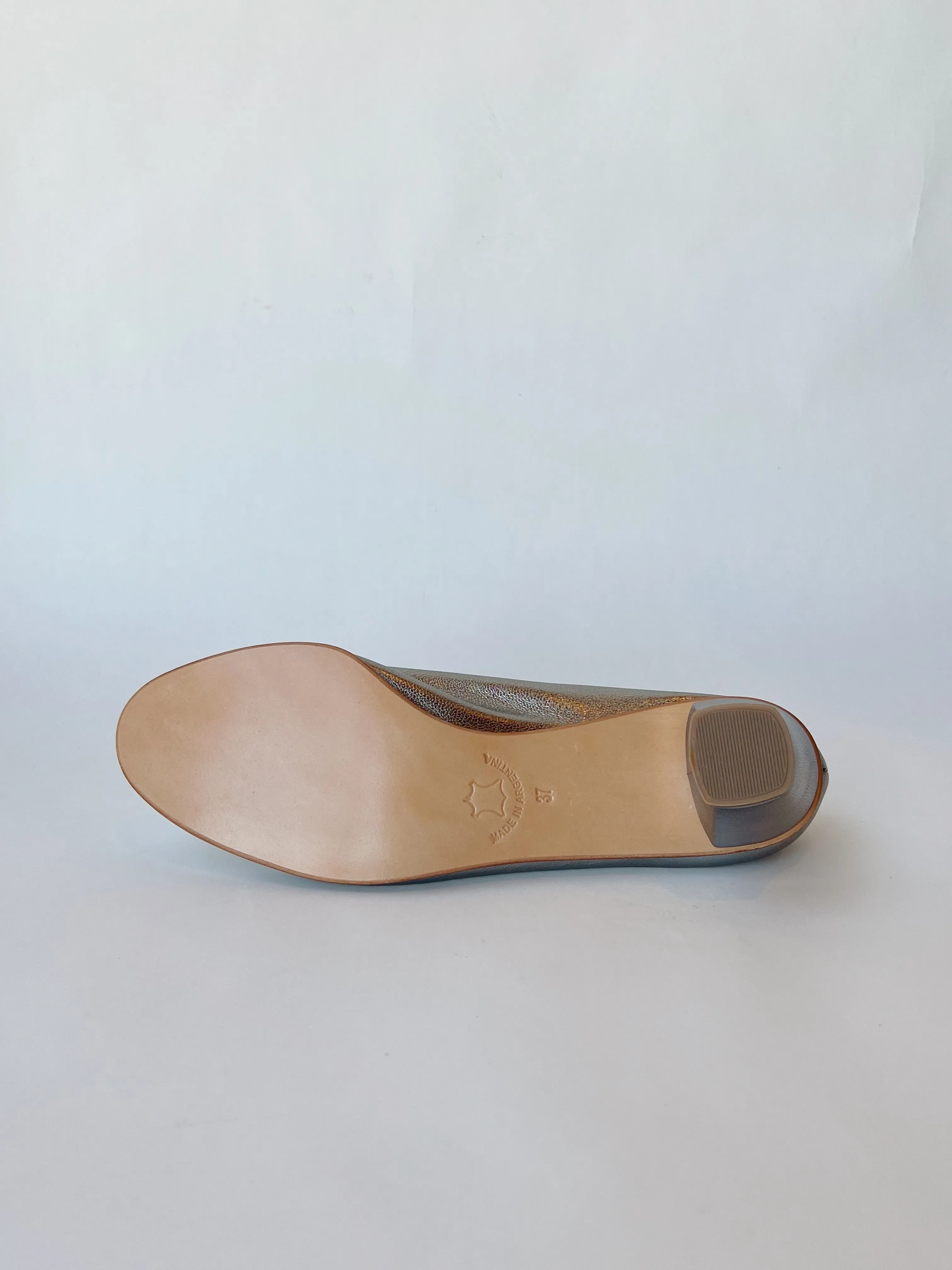 HIGH GLOVE SHOE