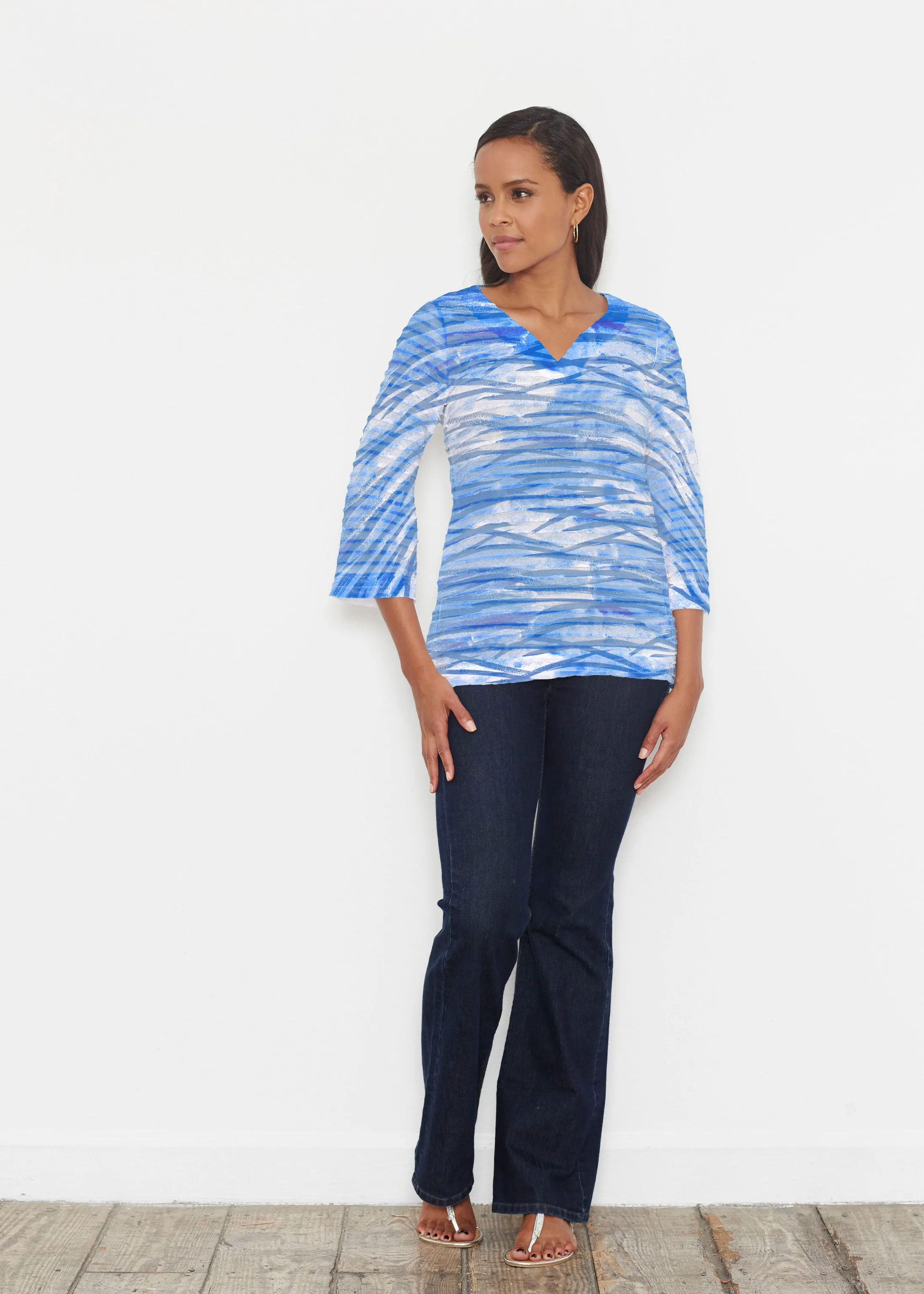 High Tide (8071) ~ Banded 3/4 Bell-Sleeve V-Neck Tunic