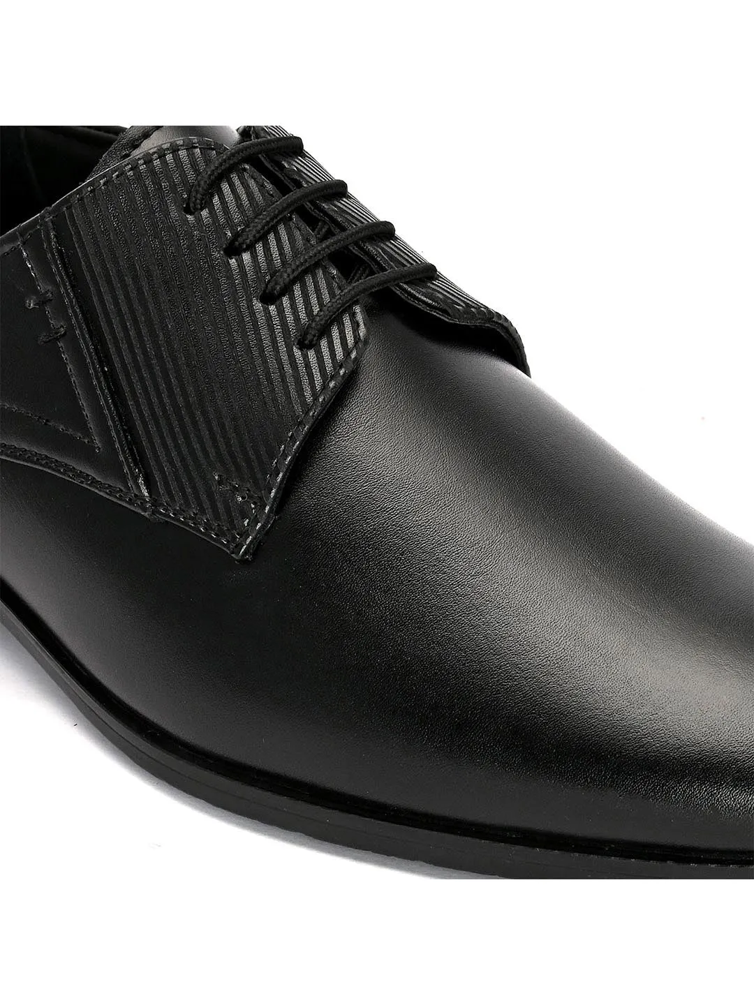 Hydes N Hues Men Black Textured Formal Derbys