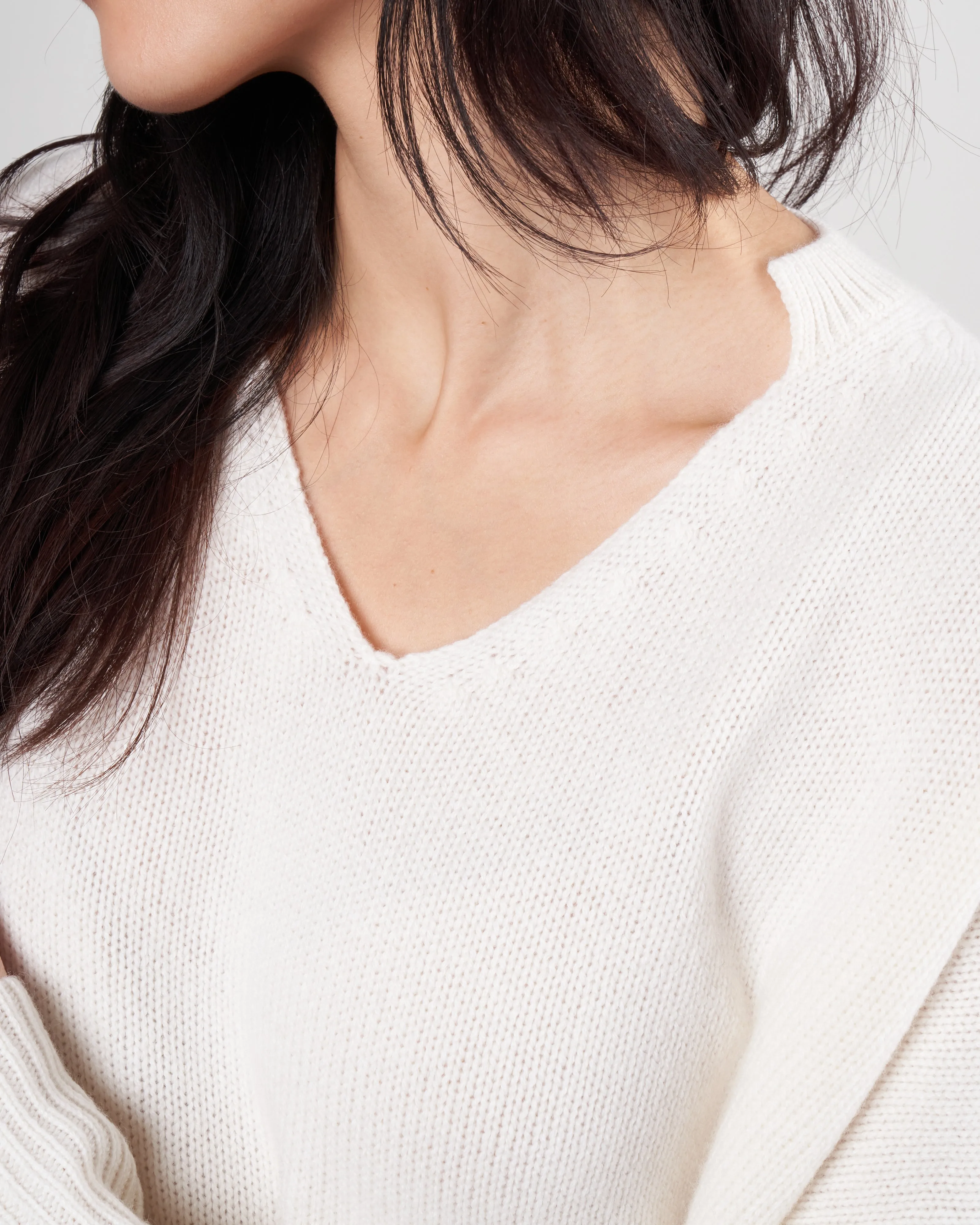 ines v-neck sweater - cream