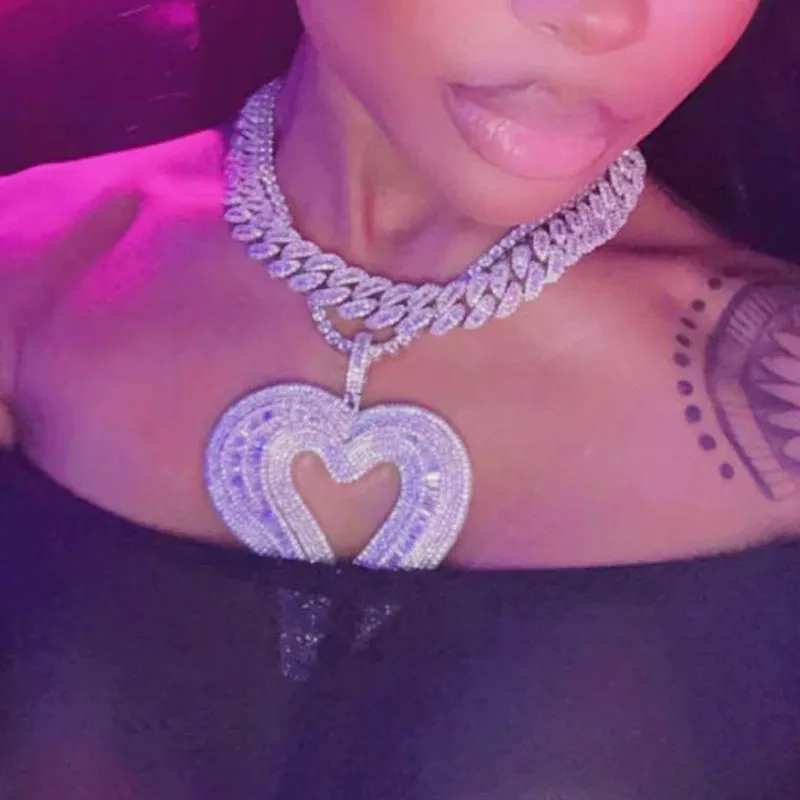 Jayda Hollow Heart Icey Necklace